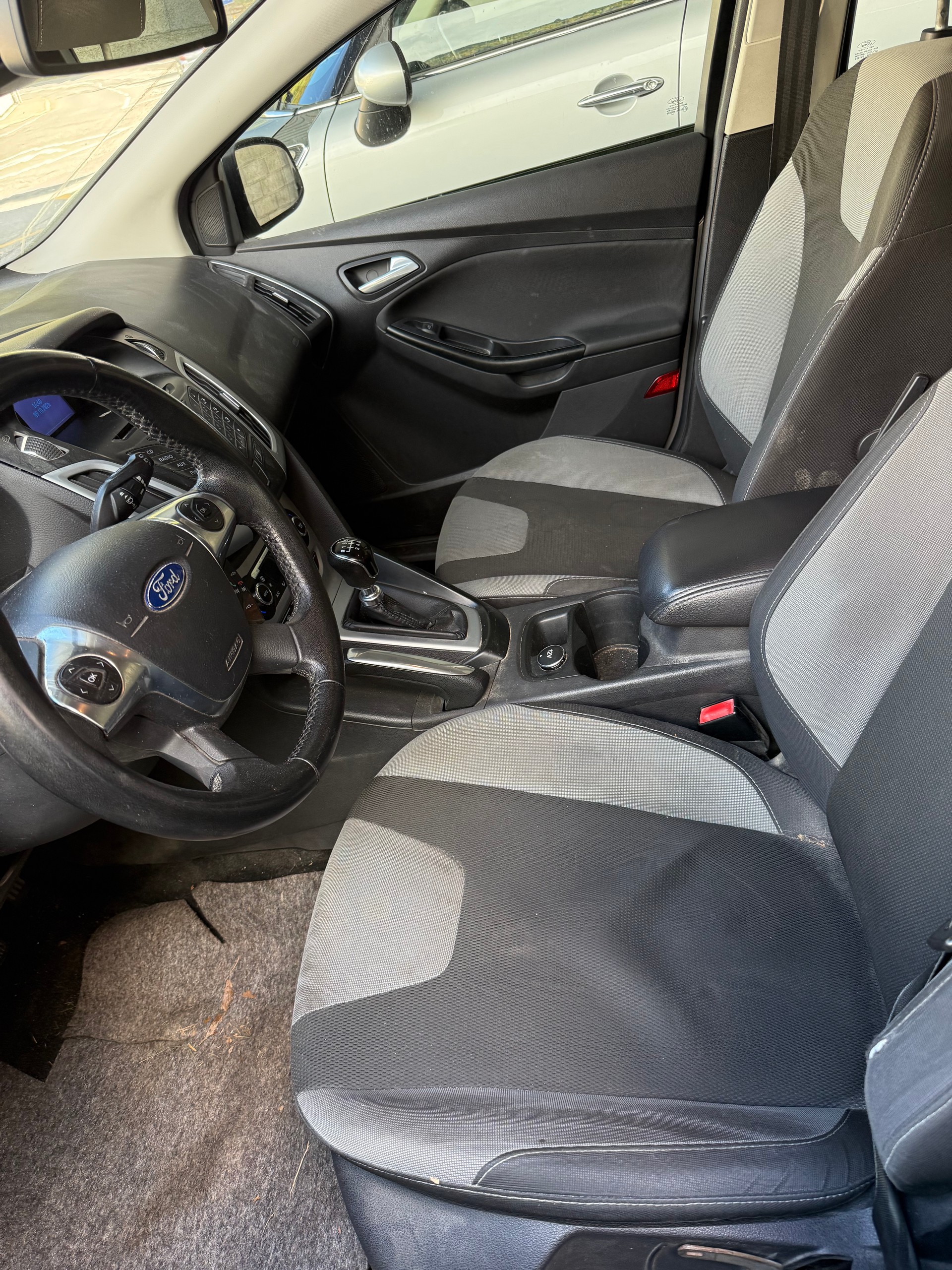 FORD Focus 1.6 SCTi Carving-image-9