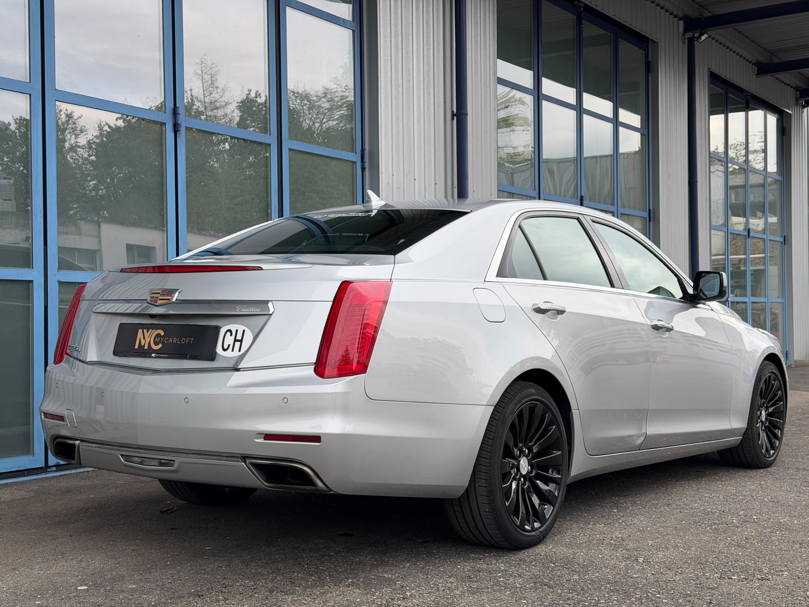 CADILLAC CTS Sedan 2.0 Turbo AWD Premium Automatic-image-4