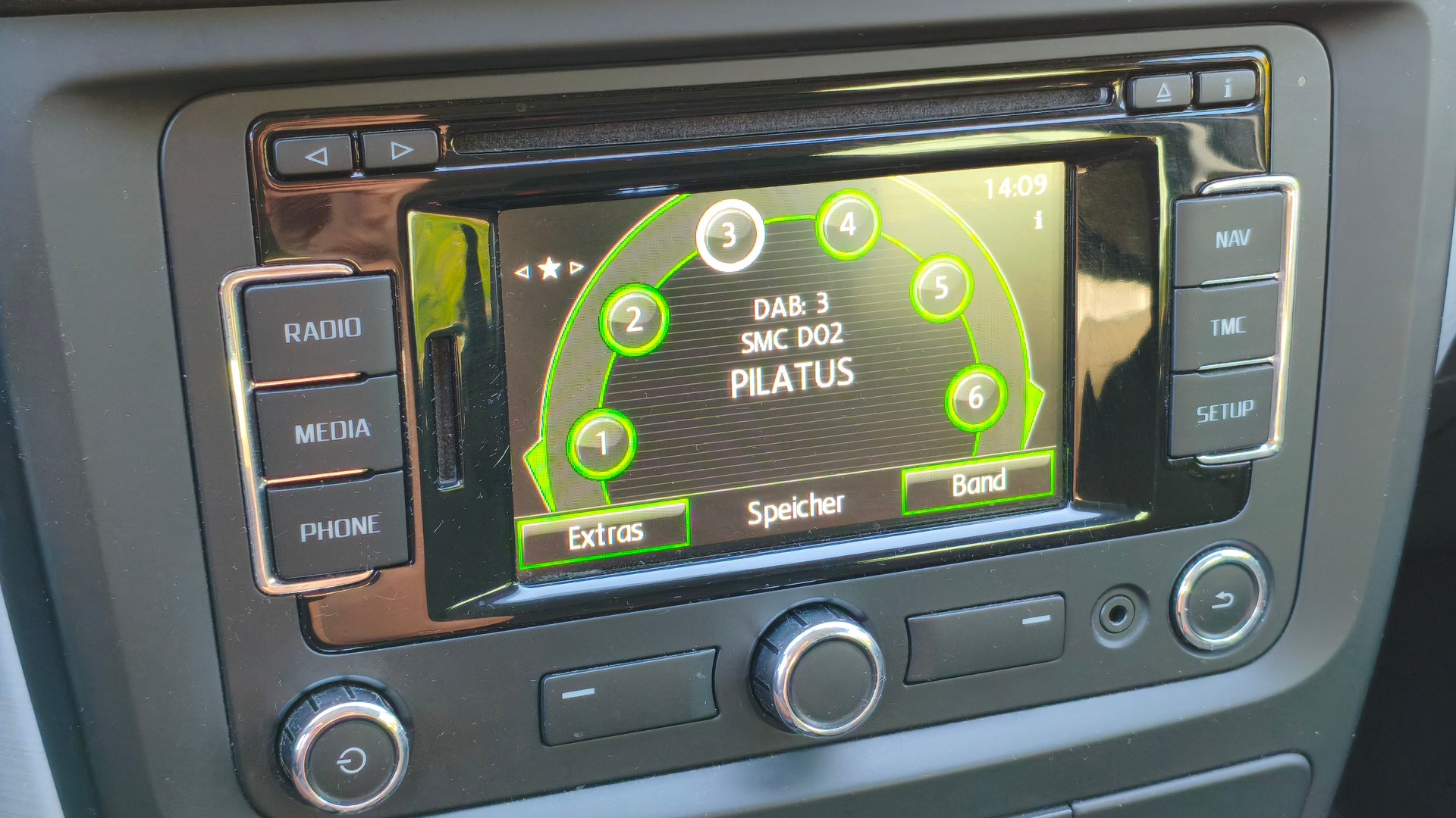 SKODA Yeti 1.6 TDI GreenLine Ambition 4x2-image-12