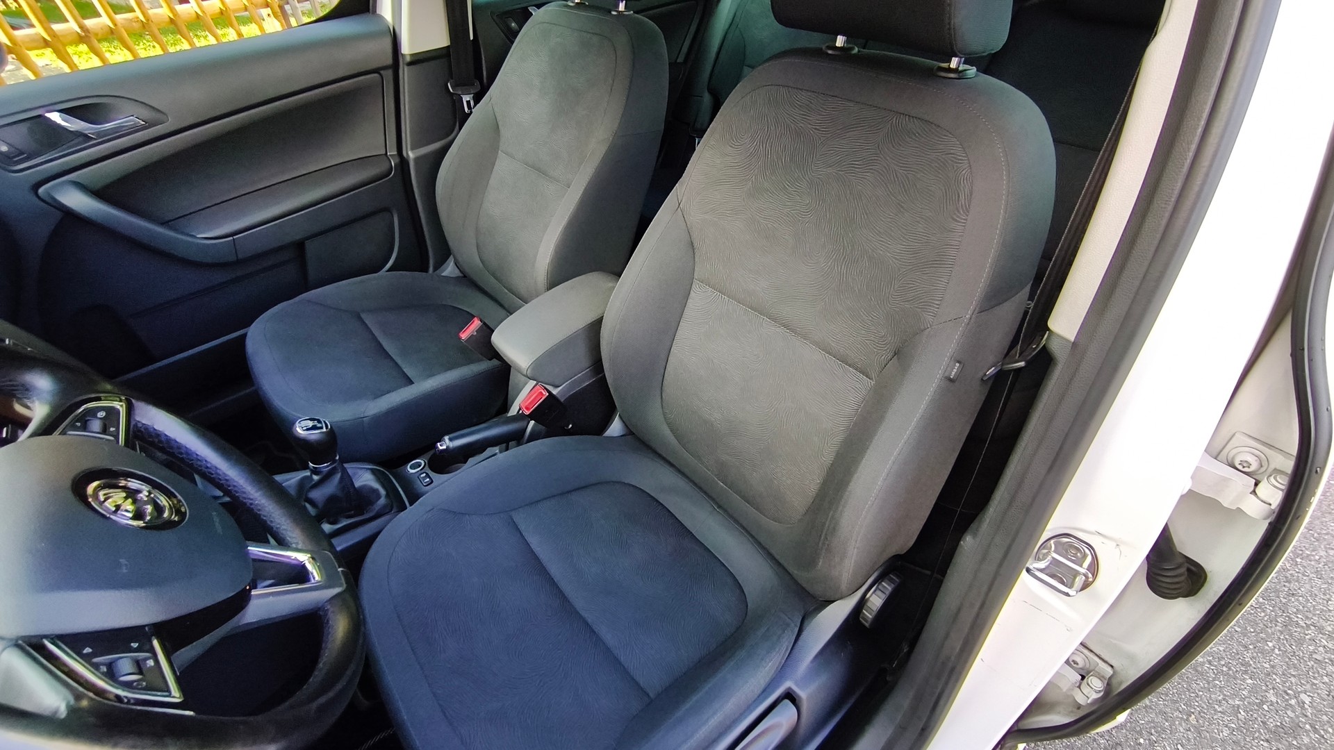 SKODA Yeti 1.6 TDI GreenLine Ambition 4x2-image-10