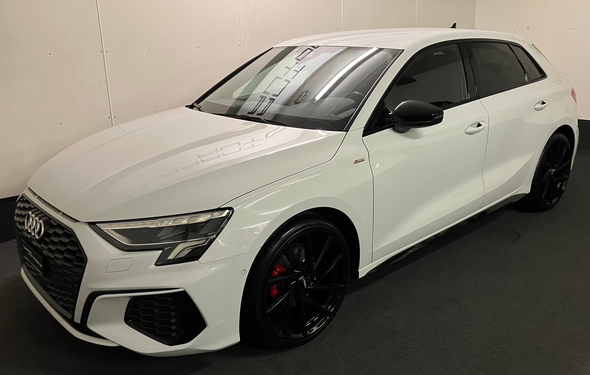 AUDI A3 Sportback 35 TFSI S line S-tronic-image-2