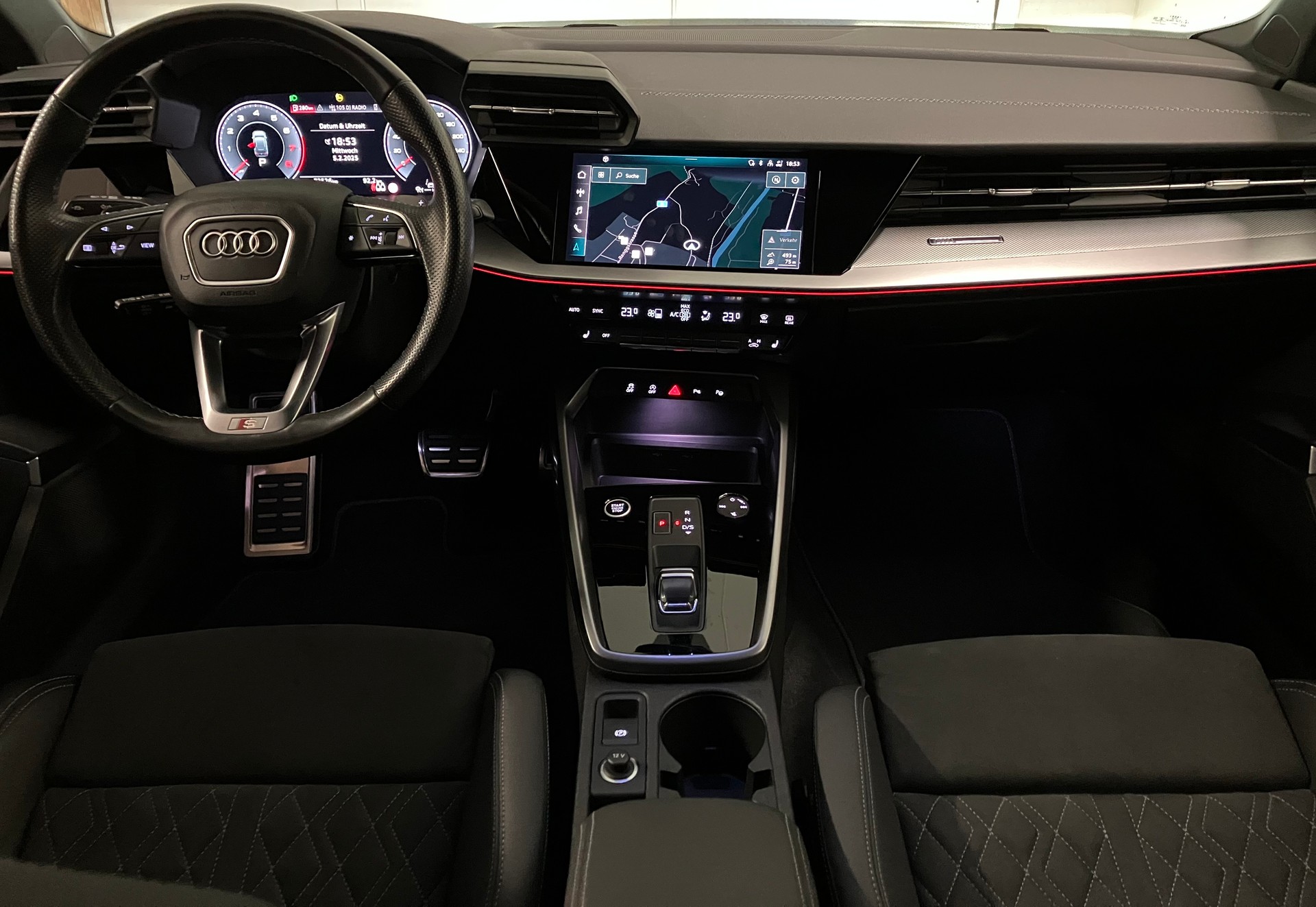 AUDI A3 Sportback 35 TFSI S line S-tronic-image-10