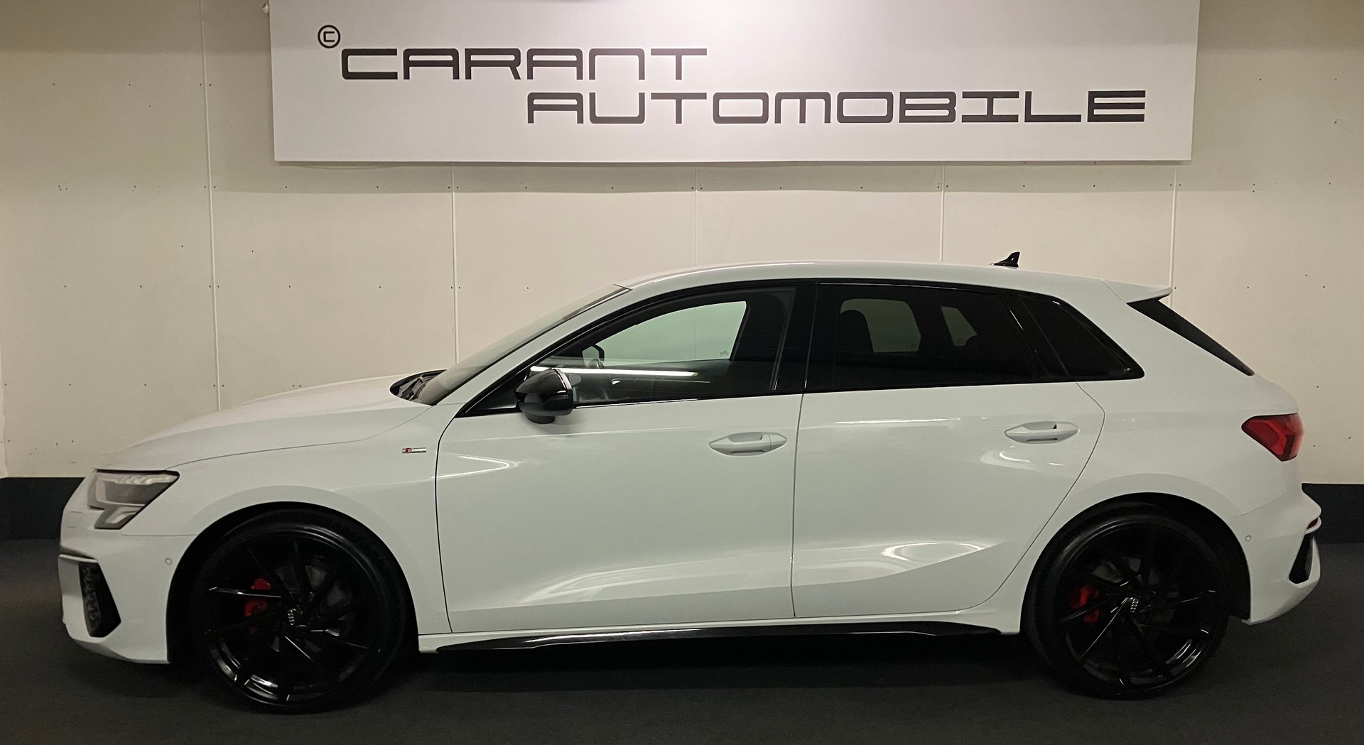 AUDI A3 Sportback 35 TFSI S line S-tronic-image-3