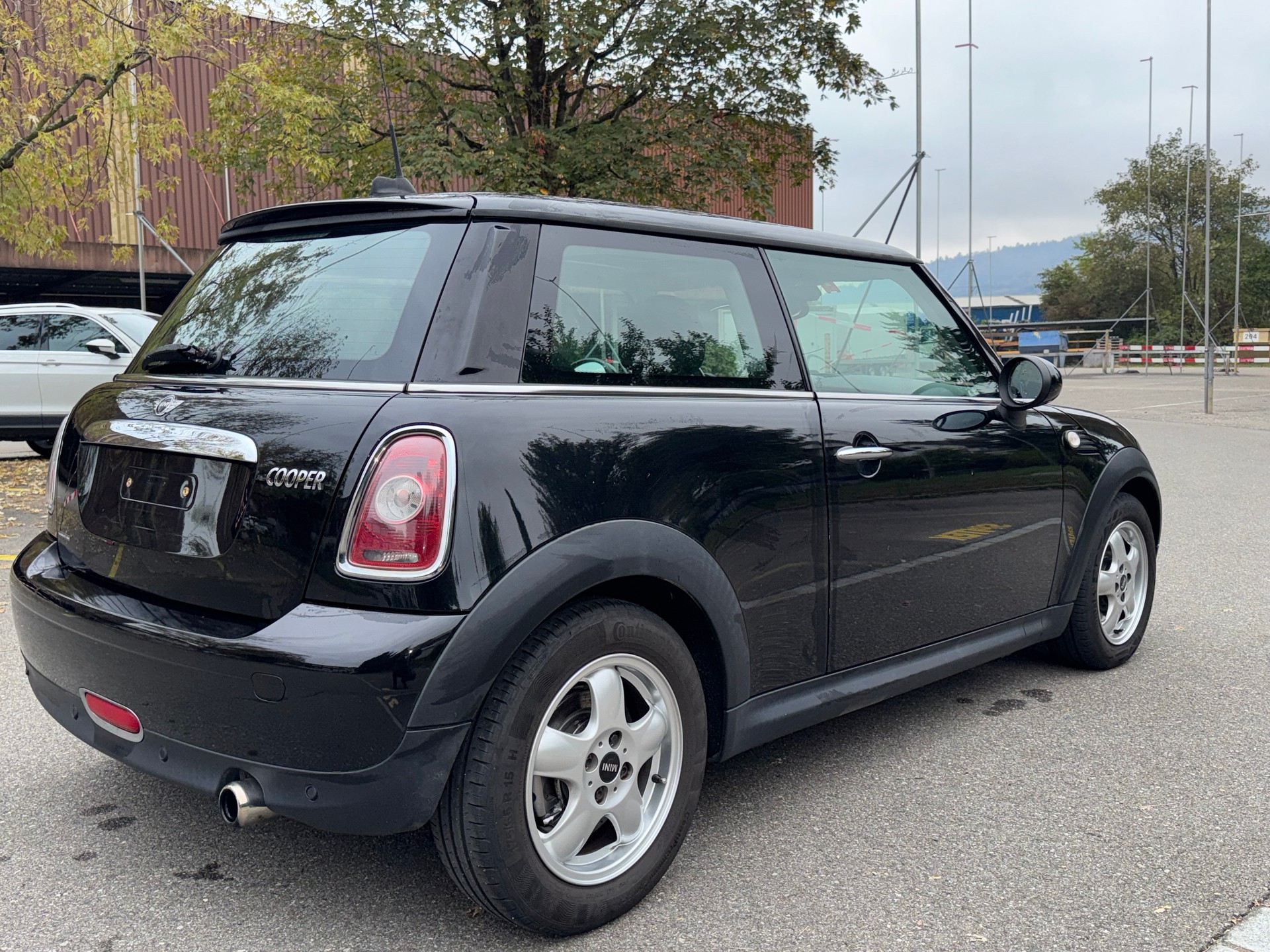 MINI One-image-3