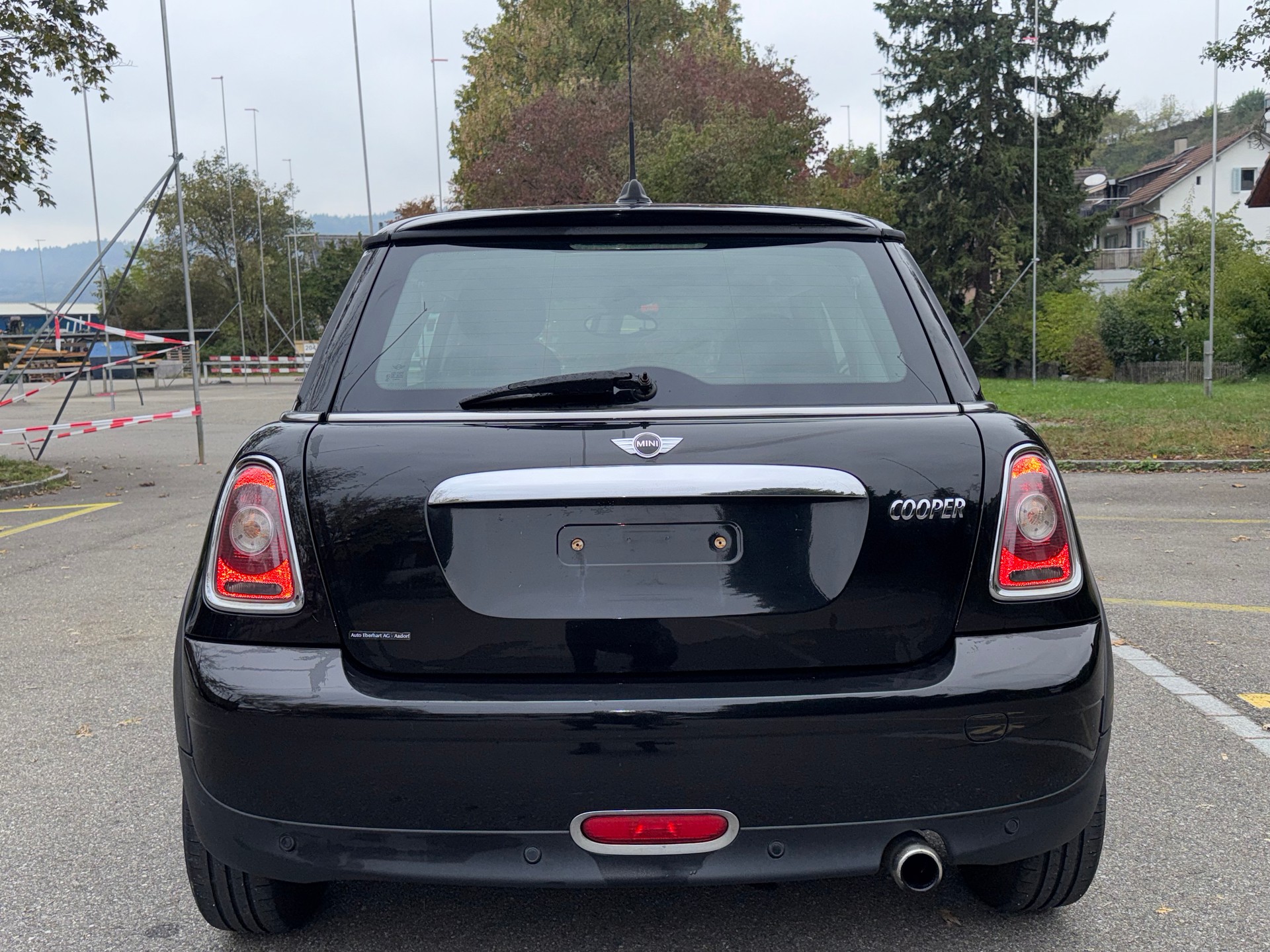 MINI One-image-2