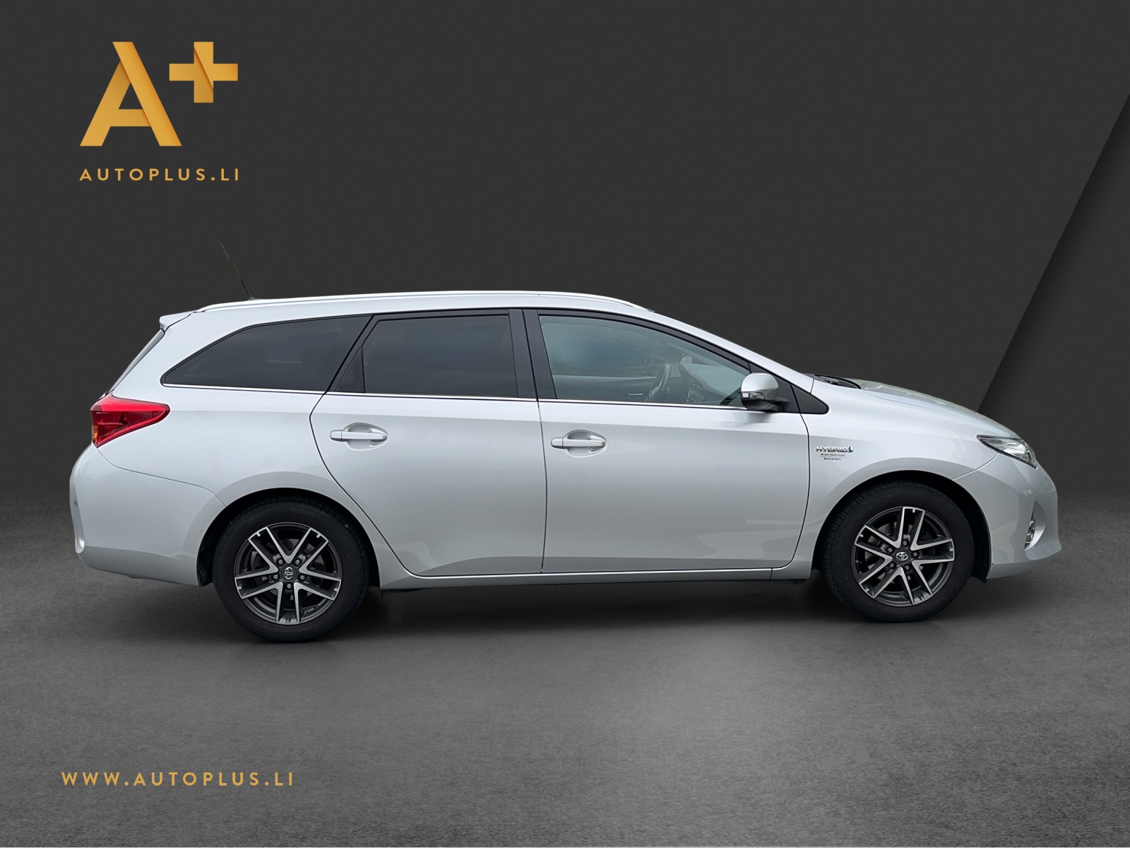 TOYOTA Auris Touring Sports 1.8 16V HSD Linea Trend-image-6
