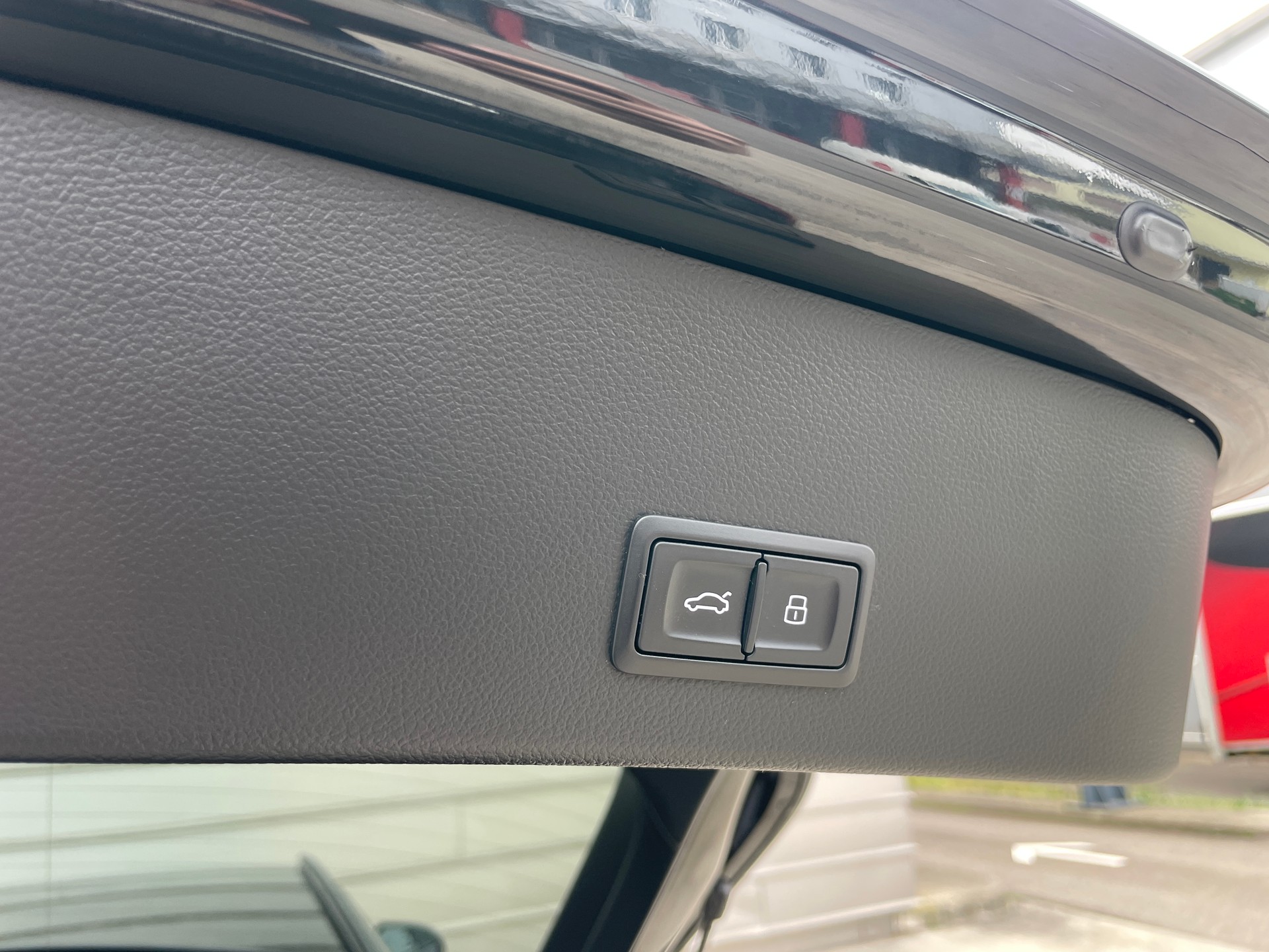 AUDI A6 Avant 2.0 TDI quattro S-tronic  >>S line<<-image-7