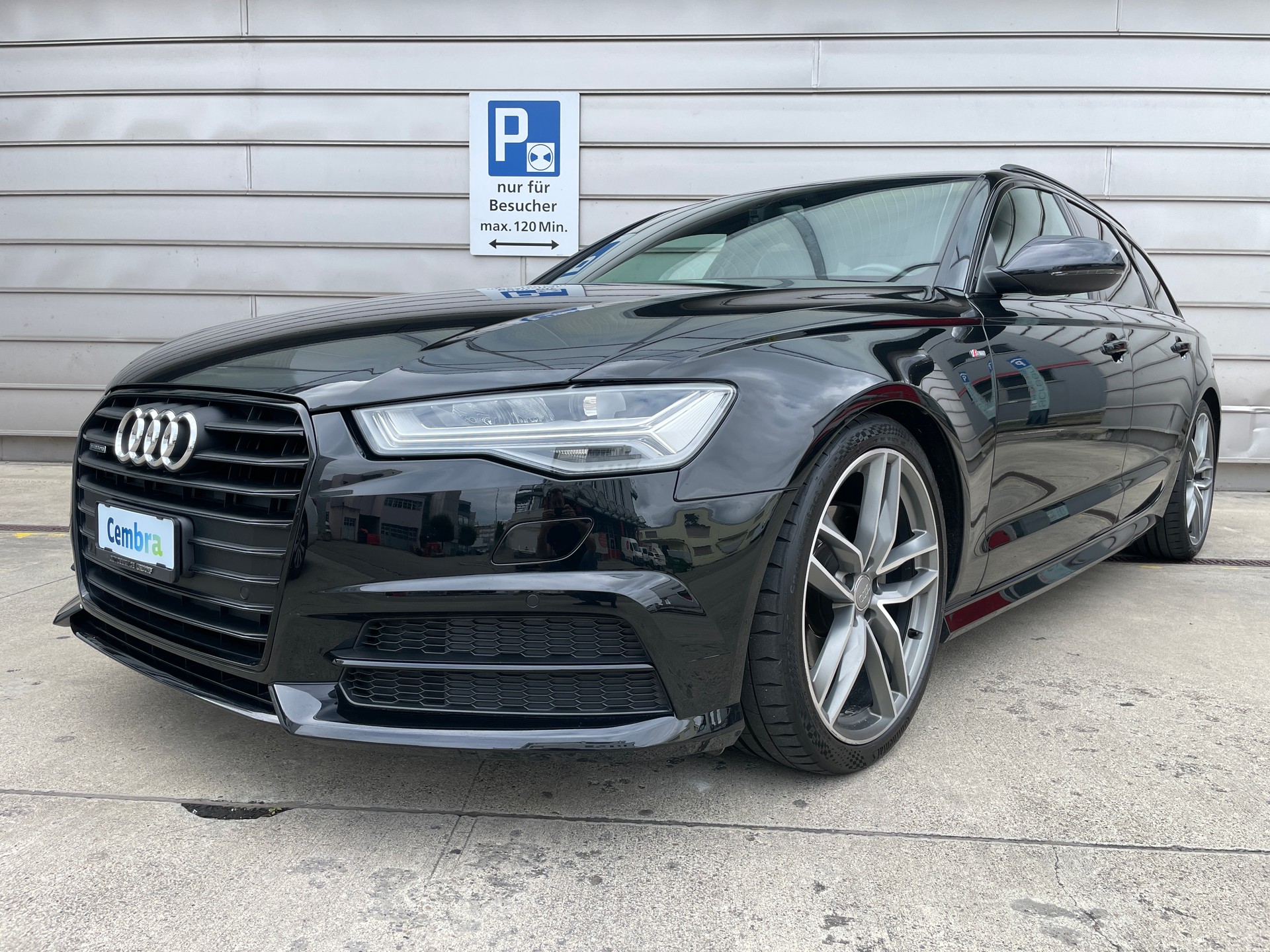 AUDI A6 Avant 2.0 TDI quattro S-tronic  >>S line<<