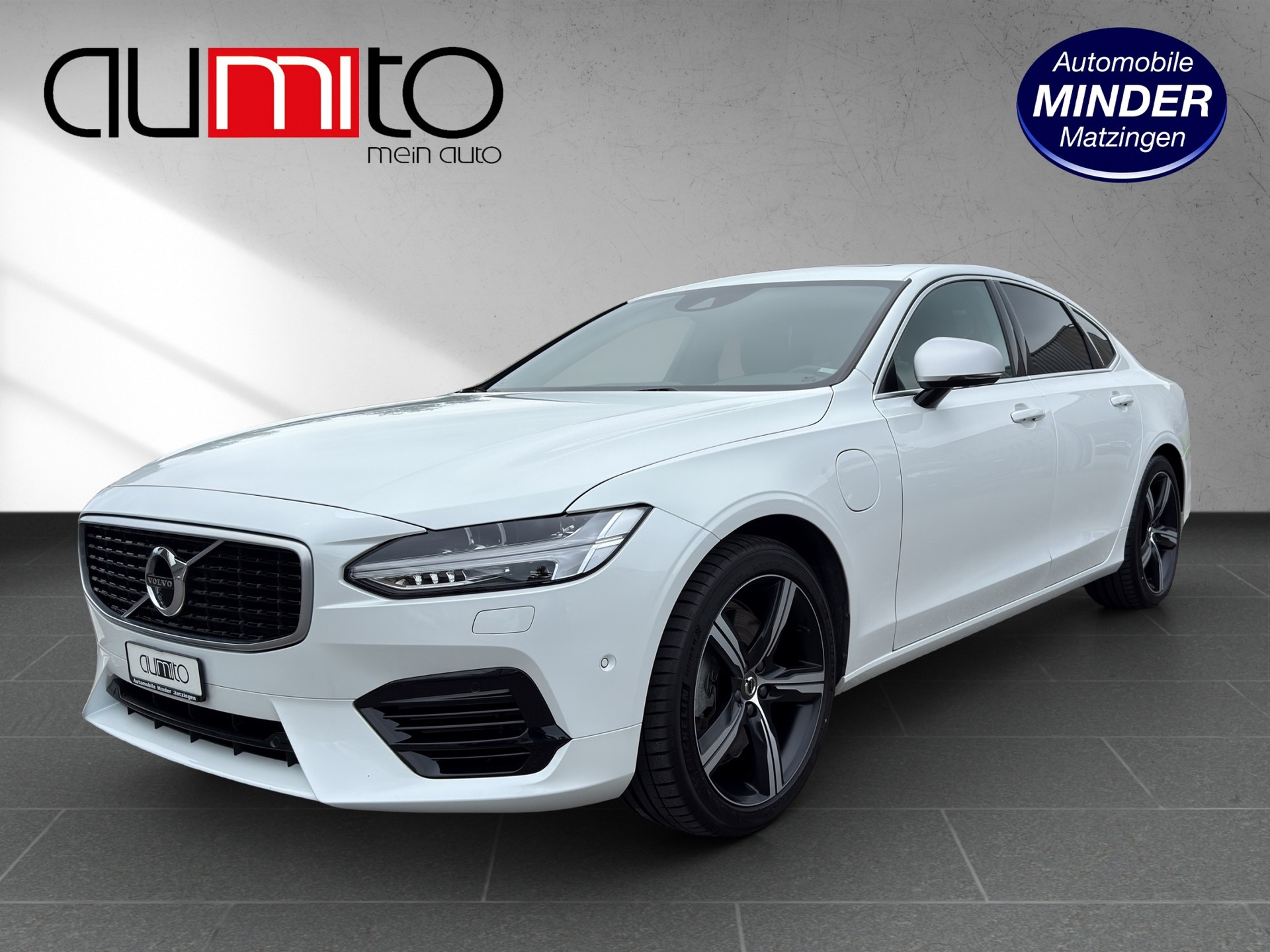 VOLVO S90 T8 eAWD Twin Engine R-Design Geartronic-image-12