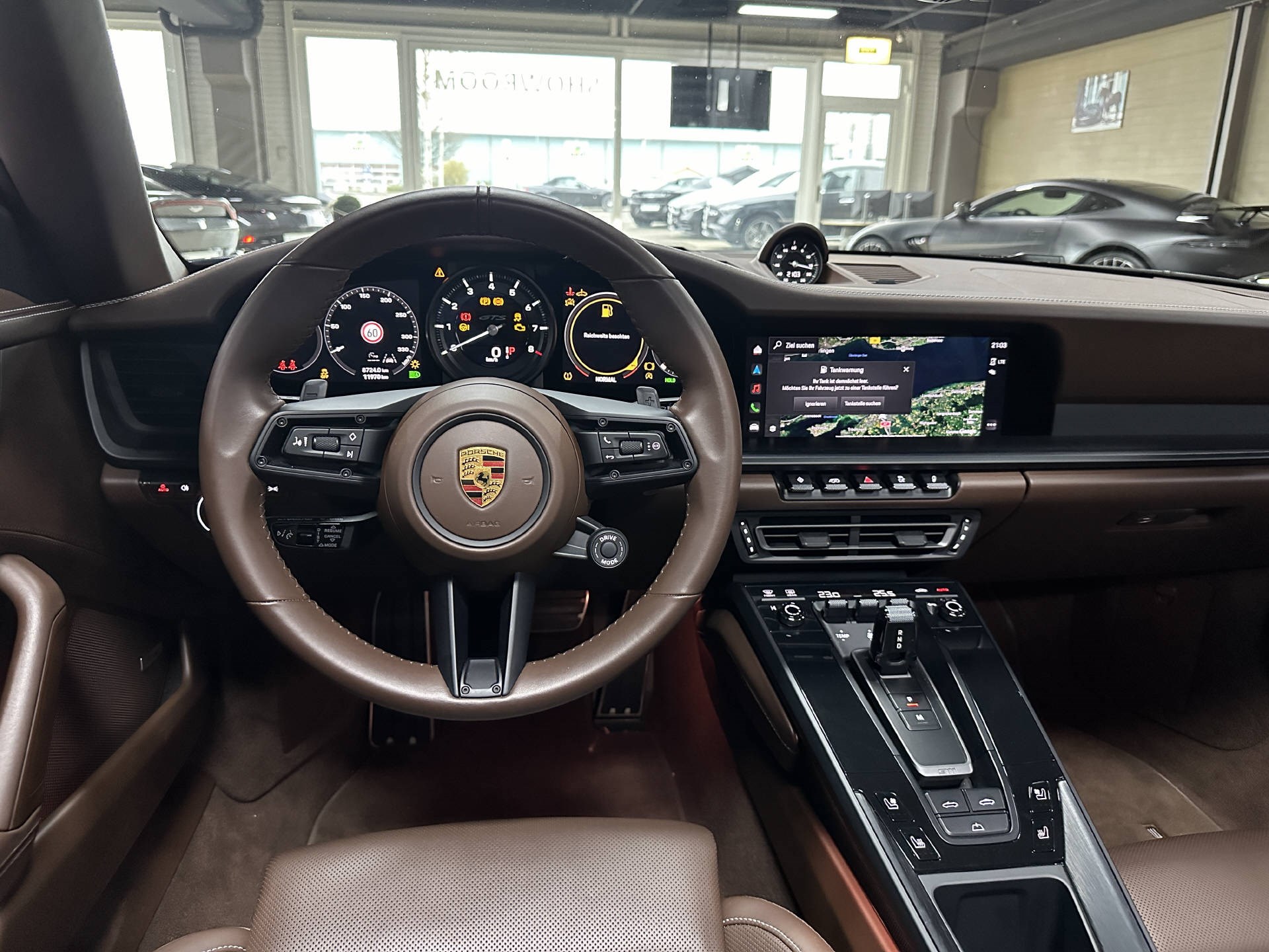 PORSCHE 911 Carrera GTS Cabriolet PDK-image-11