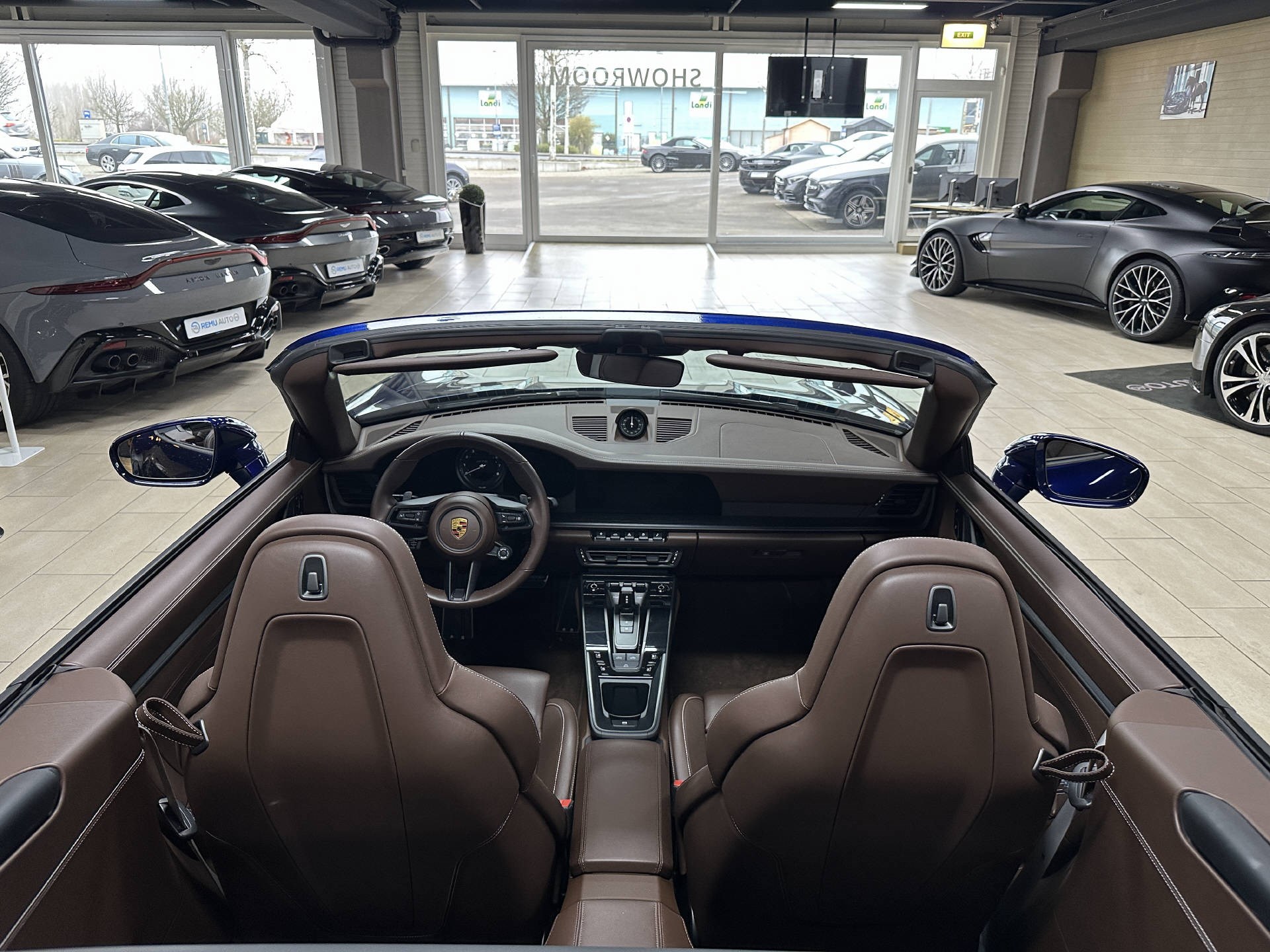 PORSCHE 911 Carrera GTS Cabriolet PDK-image-12