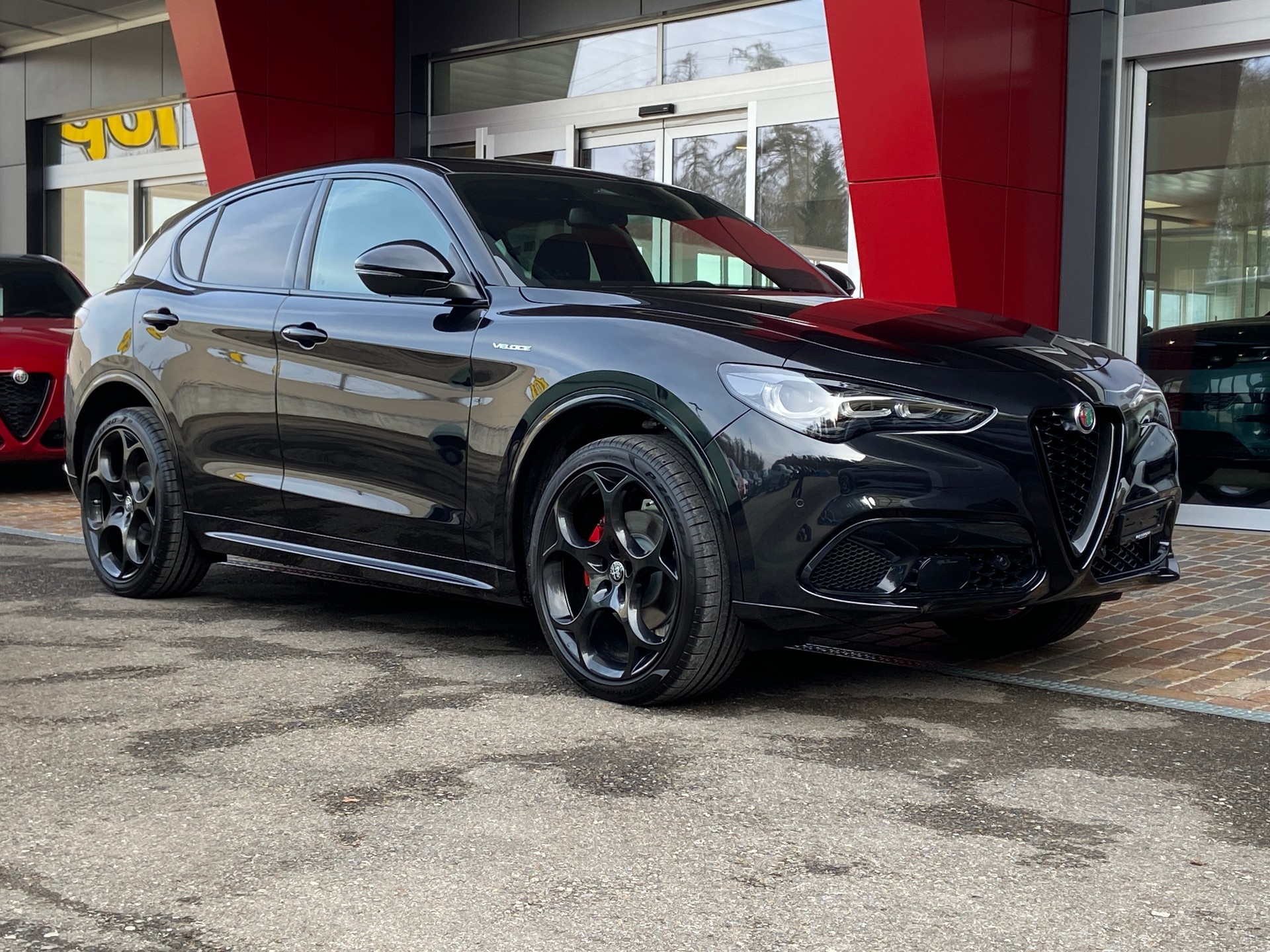 ALFA ROMEO Stelvio 2.0 Veloce Pack Tow Hook 21" Q4 AT8-image-18