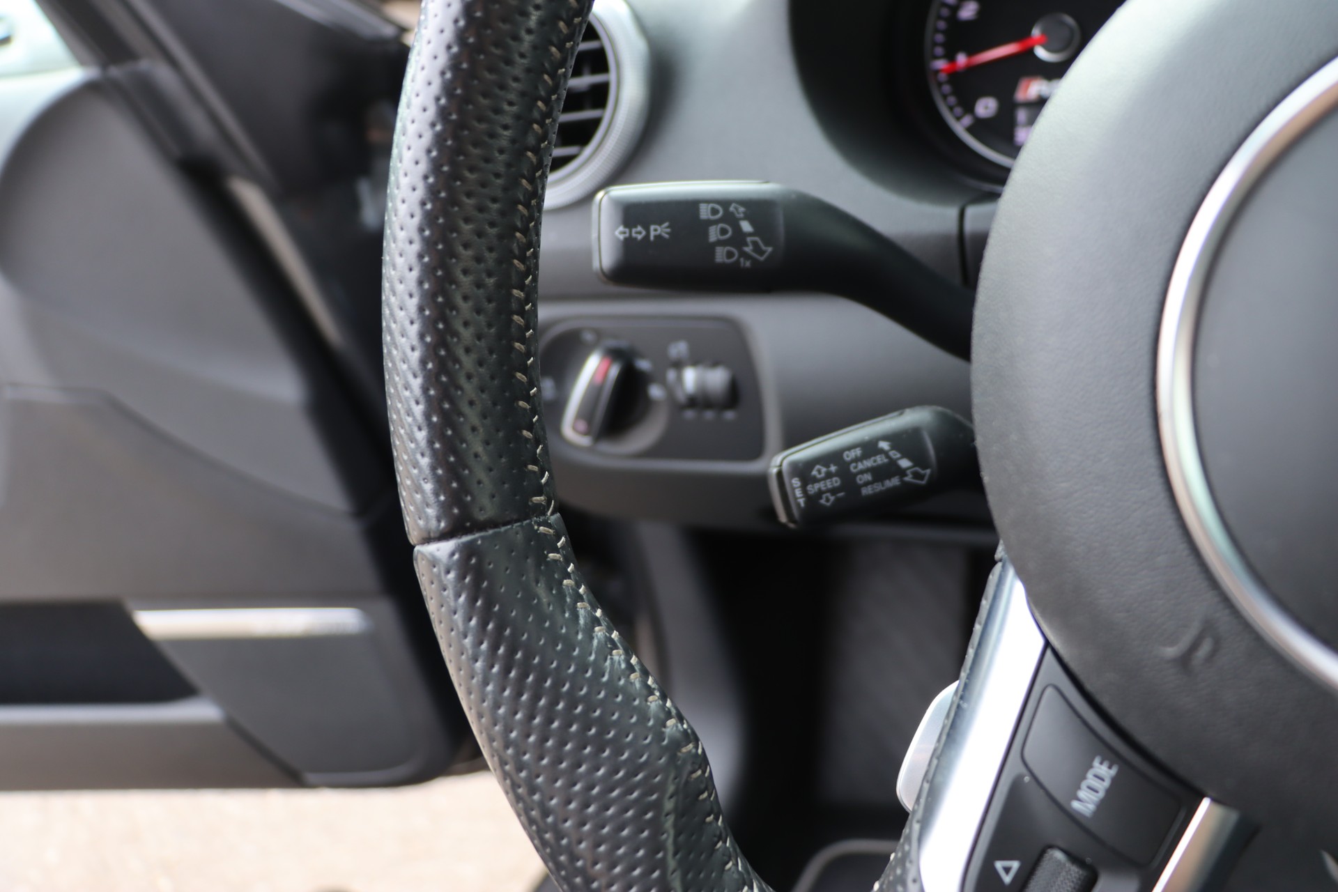 AUDI RS3 Sportback 2.5 TFSI quattro-image-15