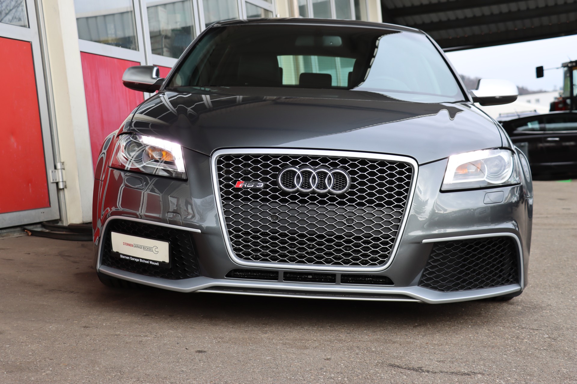 AUDI RS3 Sportback 2.5 TFSI quattro-image-2