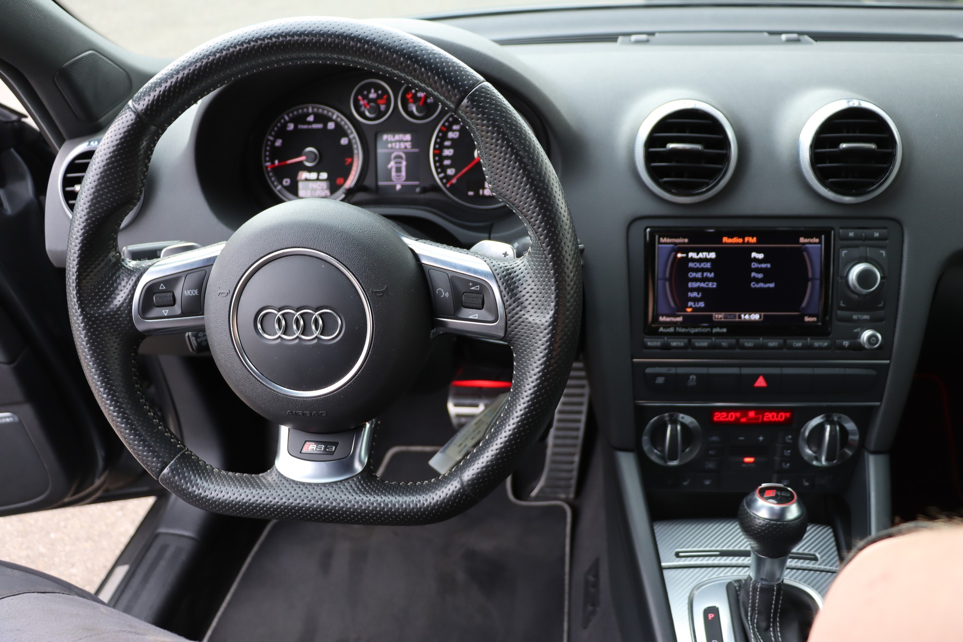 AUDI RS3 Sportback 2.5 TFSI quattro-image-13