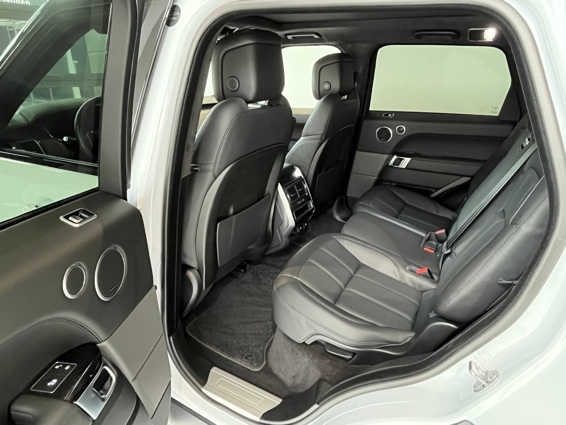 LAND ROVER Range Rover Sport P400 3.0 I6 MHEV HSE Dynamic Automatic-image-6
