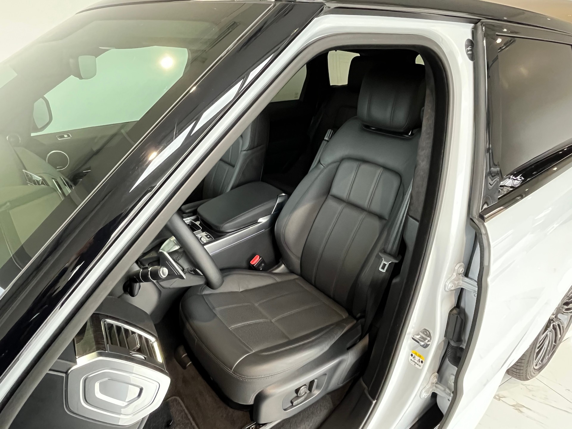 LAND ROVER Range Rover Sport P400 3.0 I6 MHEV HSE Dynamic Automatic-image-5