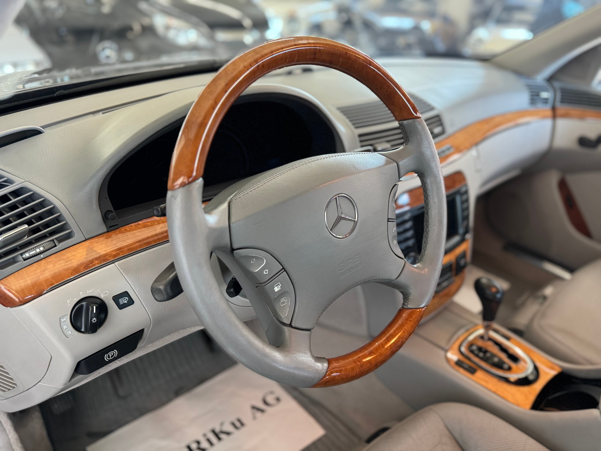 MERCEDES-BENZ S 400 CDI L-image-11