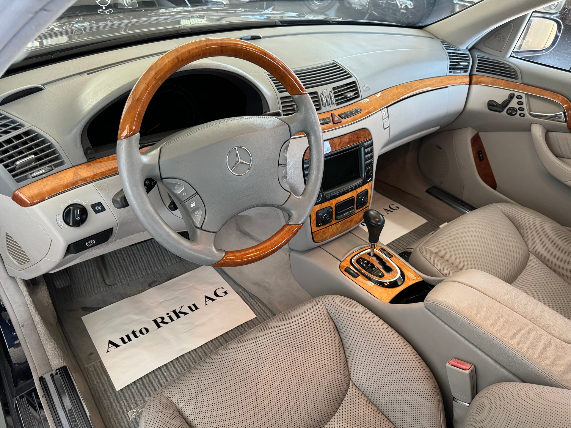 MERCEDES-BENZ S 400 CDI L-image-12