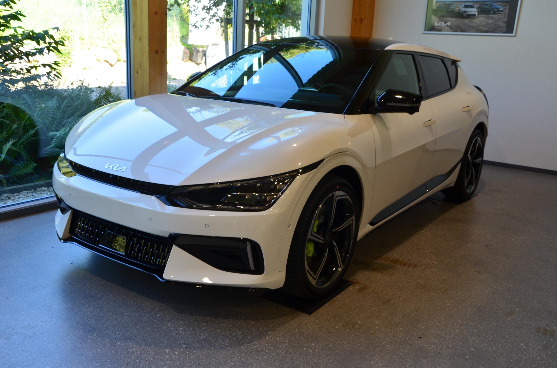 KIA EV6 77.4 kWh GT 4x4-image-3
