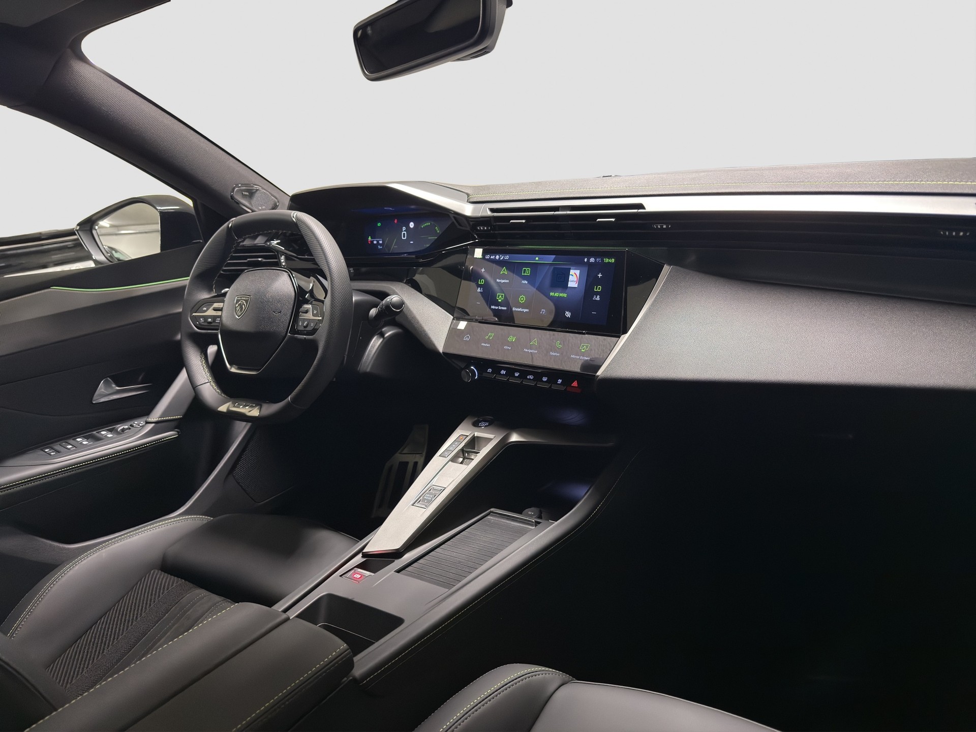 PEUGEOT 308 1.2 Hybrid GT-image-14