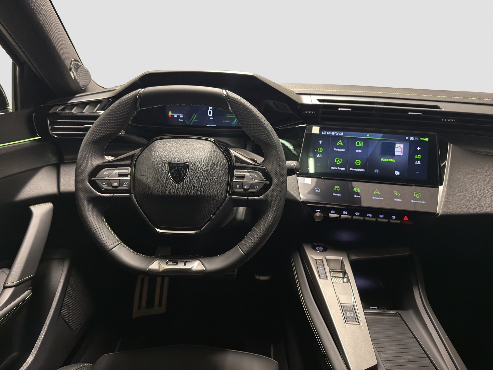 PEUGEOT 308 1.2 Hybrid GT-image-12