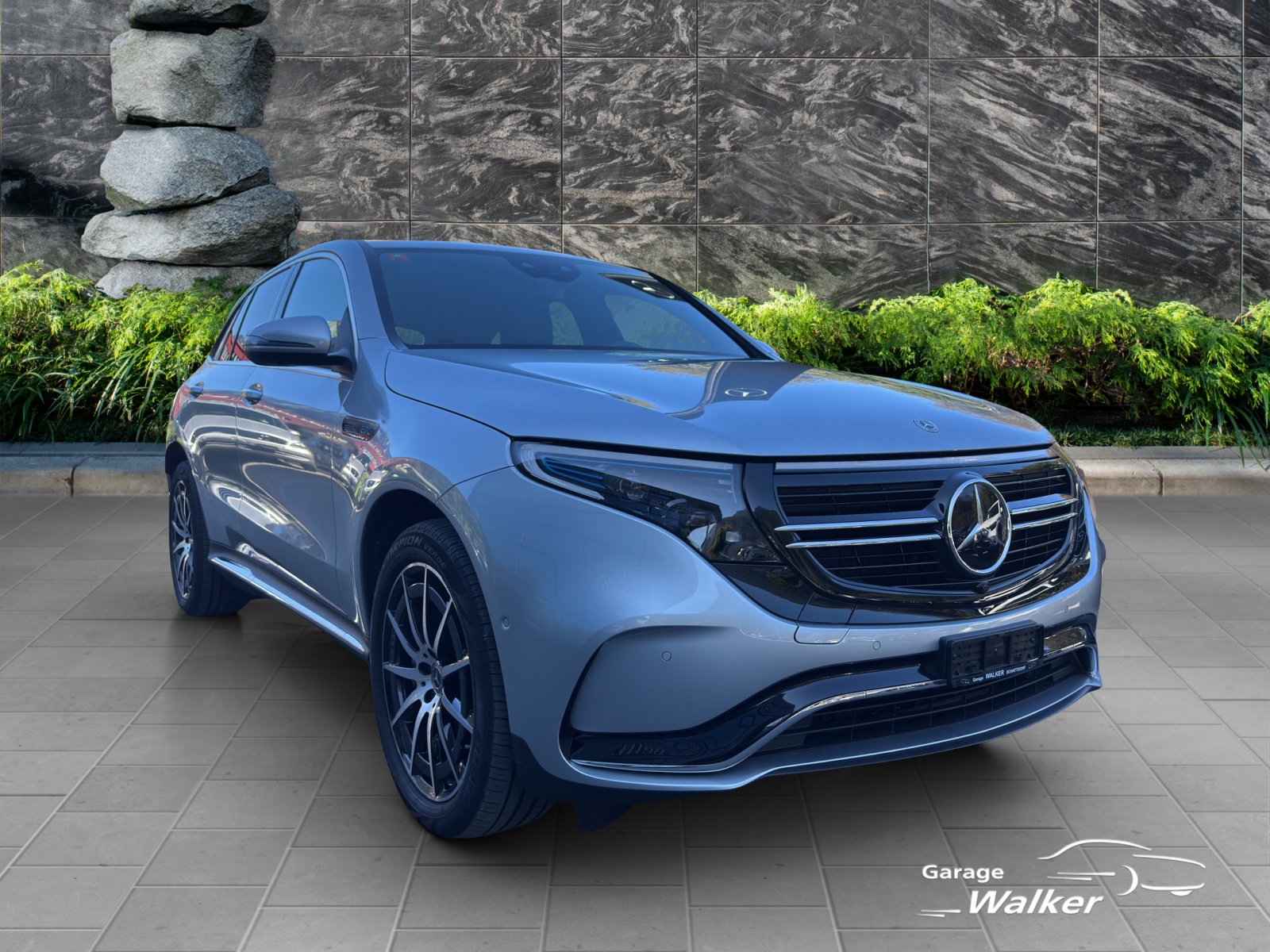 MERCEDES-BENZ EQC 400 AMG Line 4Matic-image-7