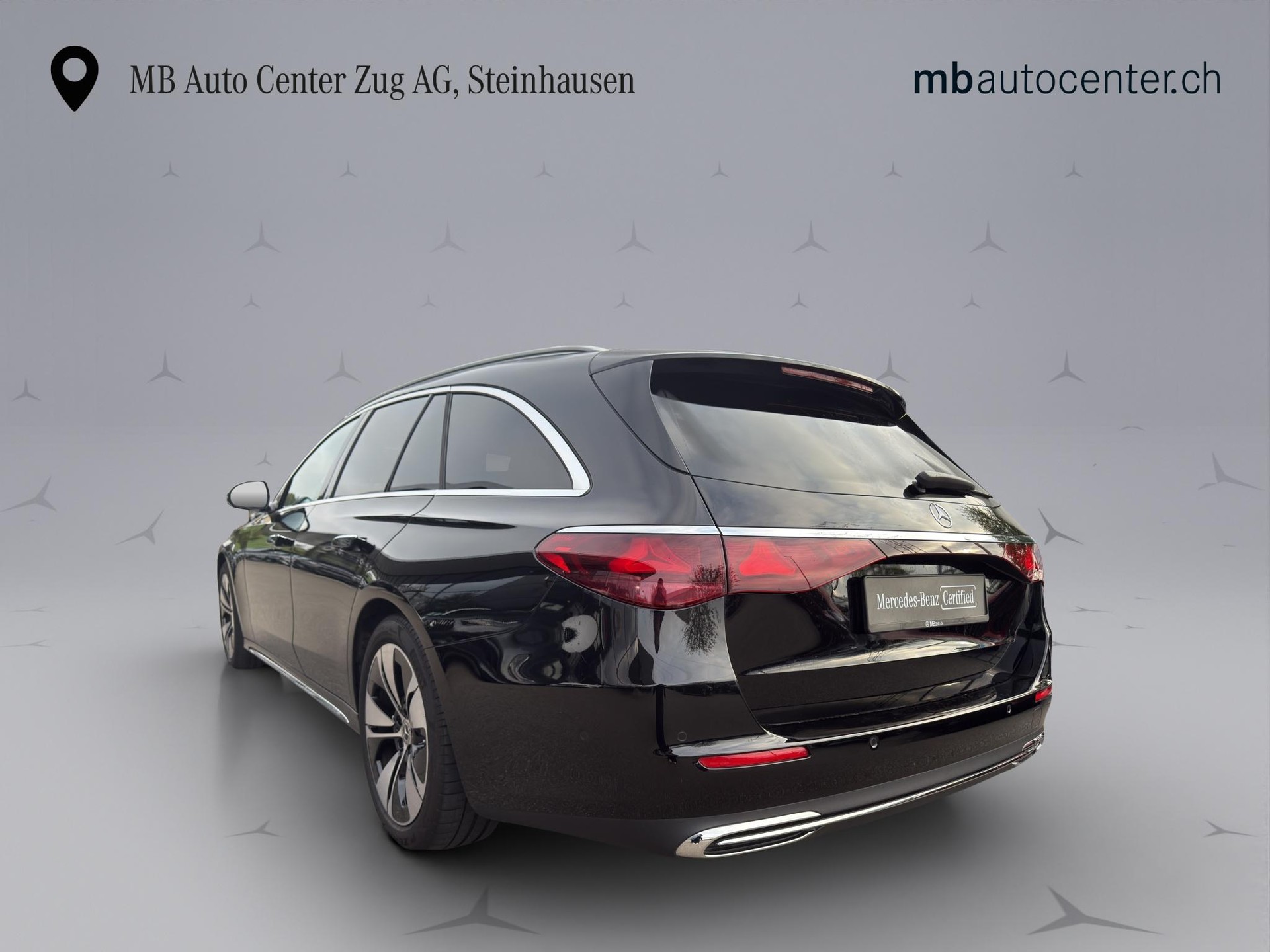 MERCEDES-BENZ E 220 d Exclusive 4matic Kombi-image-3