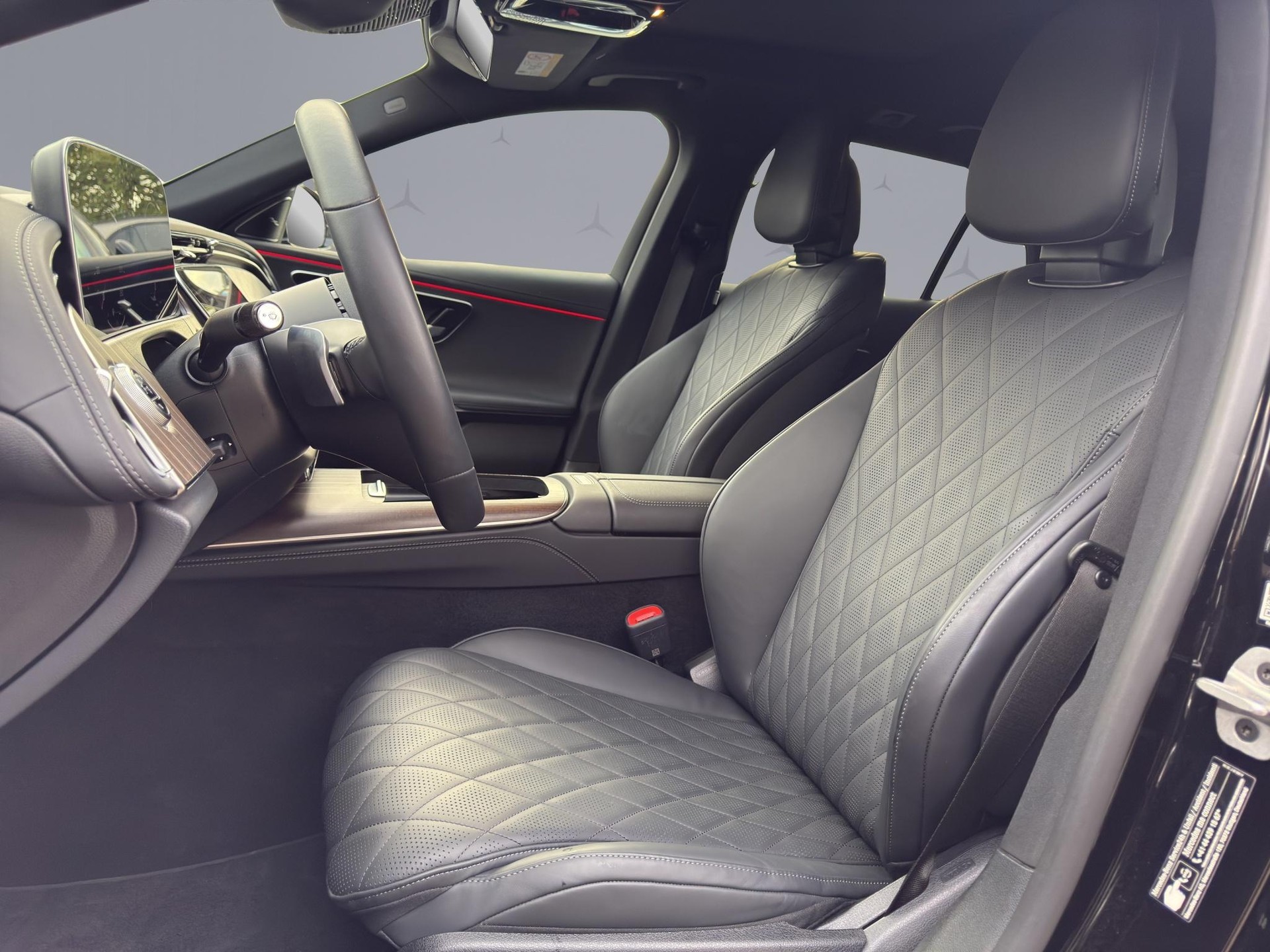 MERCEDES-BENZ E 220 d Exclusive 4matic Kombi-image-9