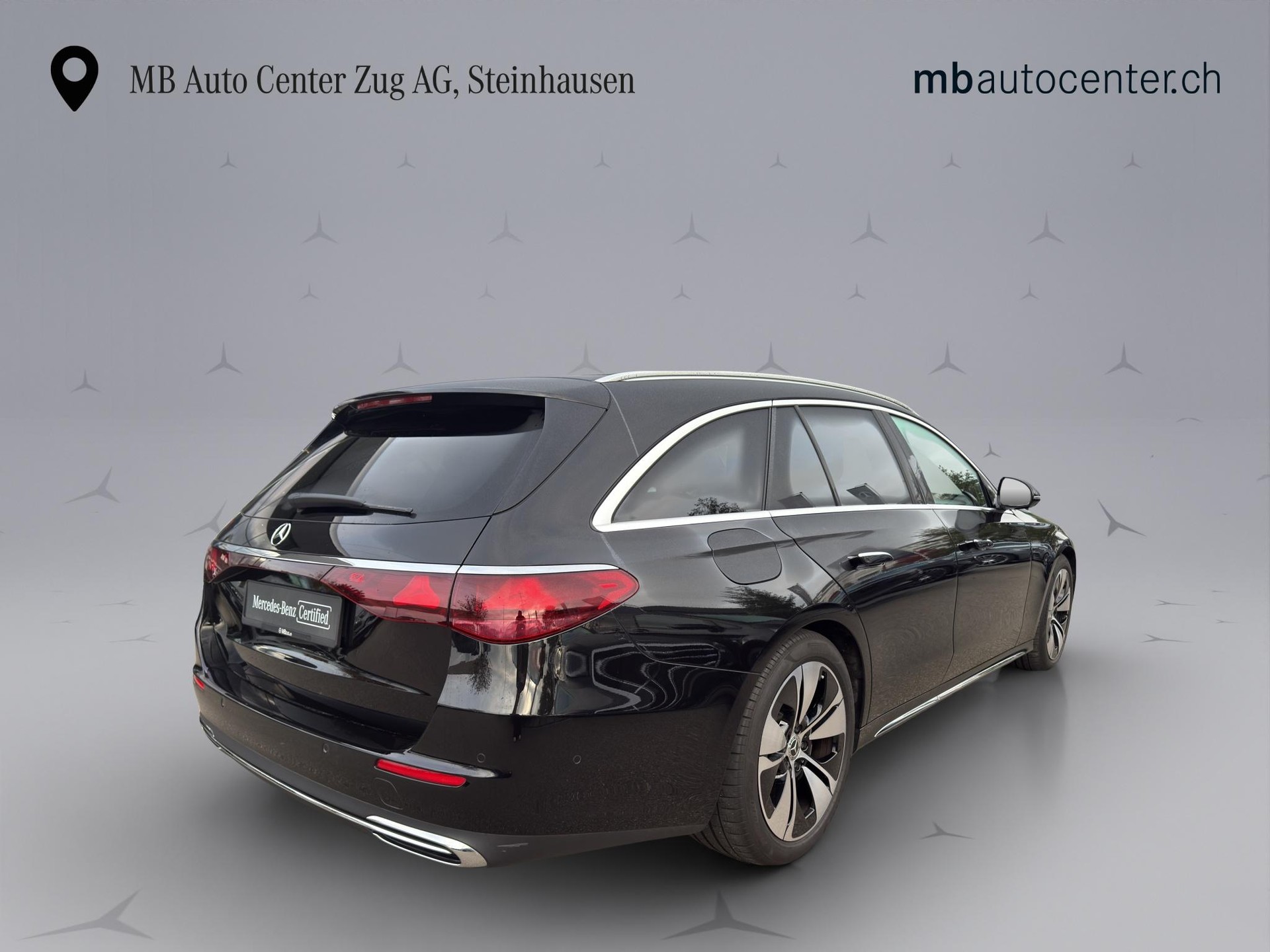 MERCEDES-BENZ E 220 d Exclusive 4matic Kombi-image-4