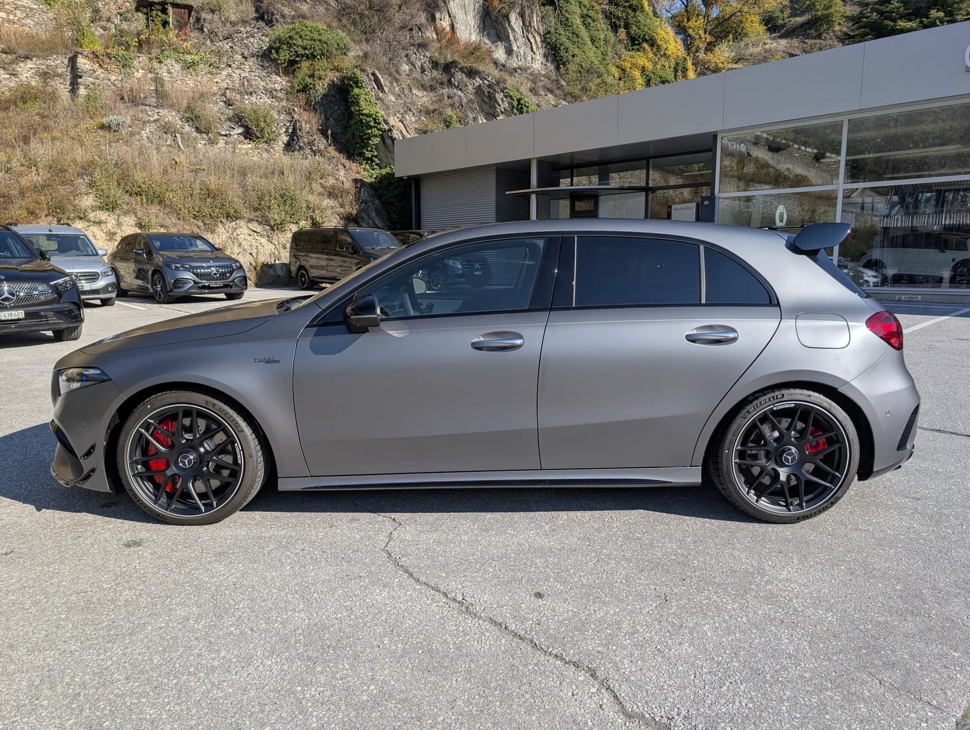 MERCEDES-BENZ A AMG 45 S 4Matic+ 8G-DCT-showroom-element-1