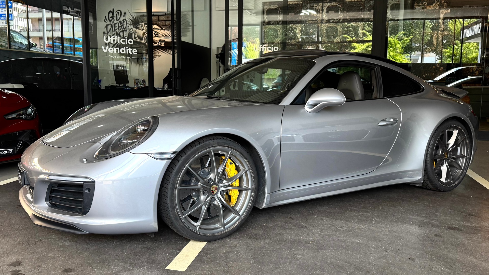 PORSCHE 911 Carrera 4S PDK-image-1