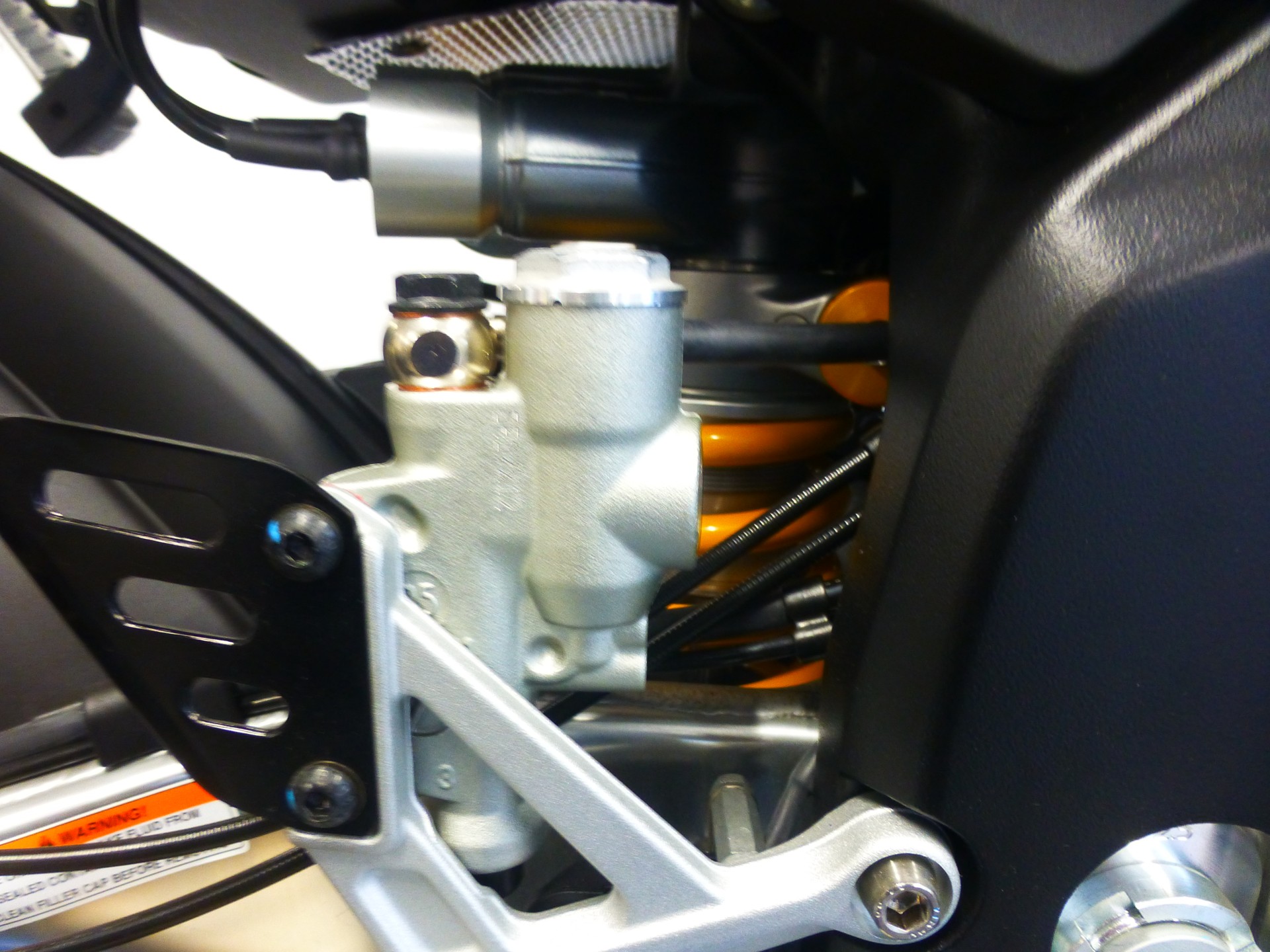 APRILIA RSV4 1100 E5+ Factory-image-6