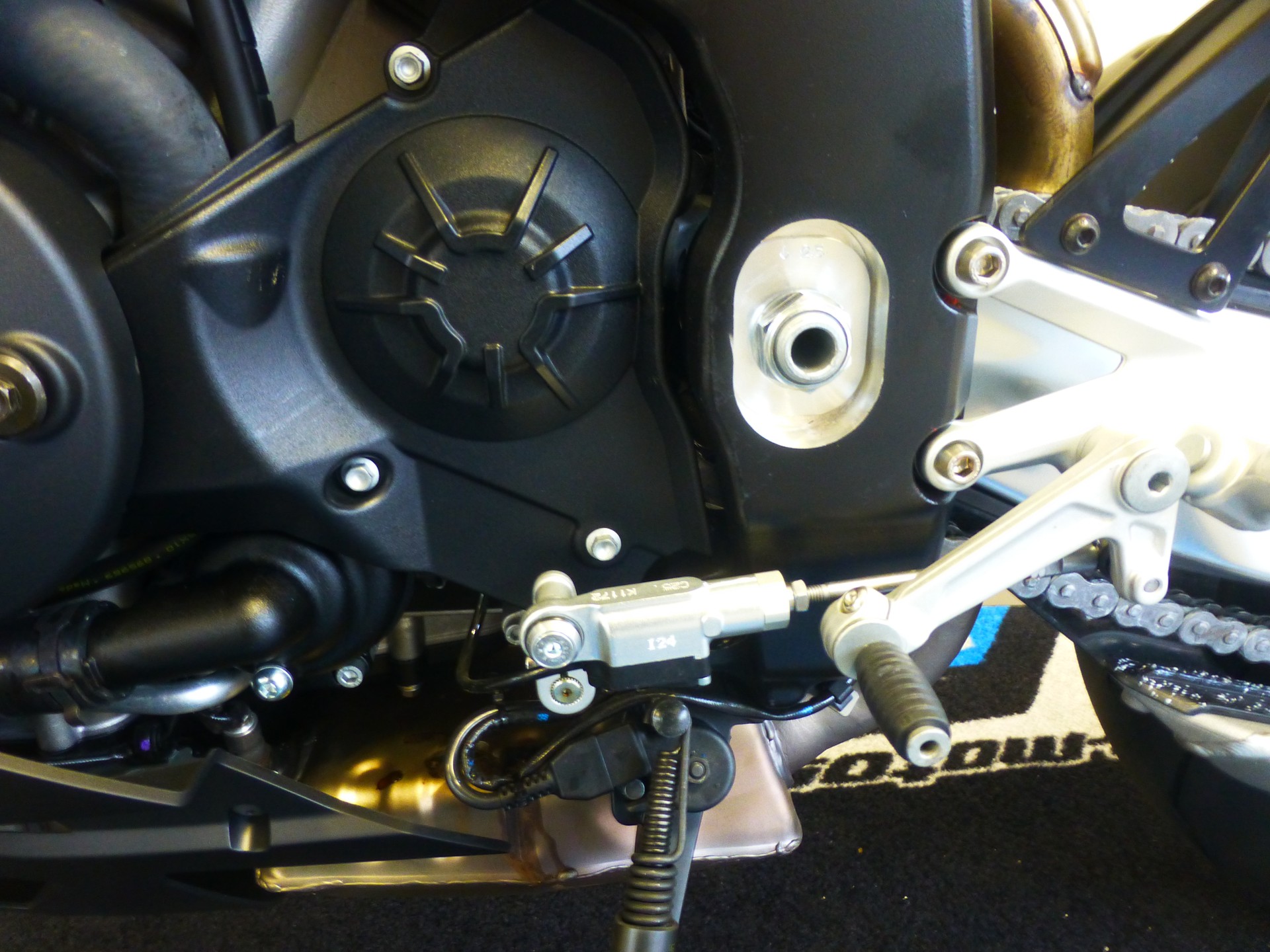 APRILIA RSV4 1100 E5+ Factory-image-7