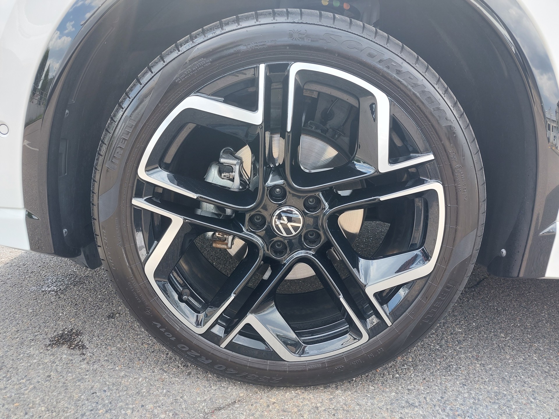 VW Tiguan 1.5 TSI evo2 mHEV R-Line DSG-image-12