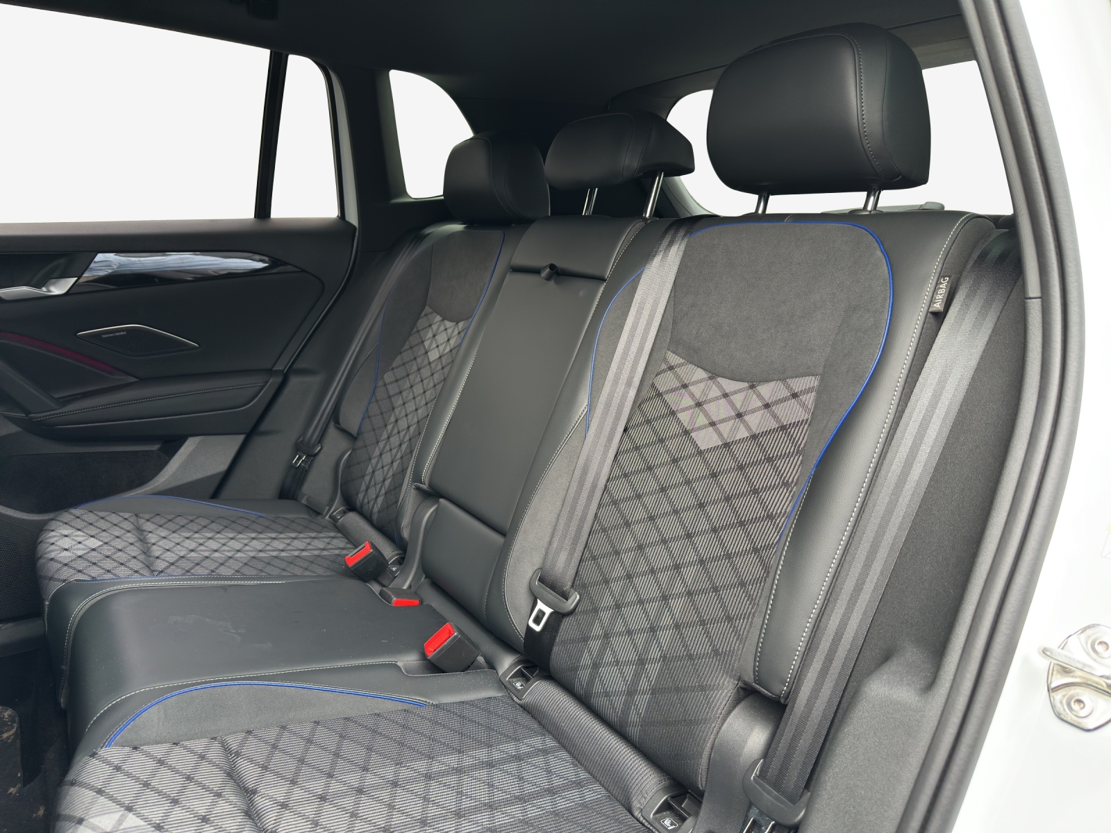 VW Tiguan 1.5 TSI evo2 mHEV R-Line DSG-image-11