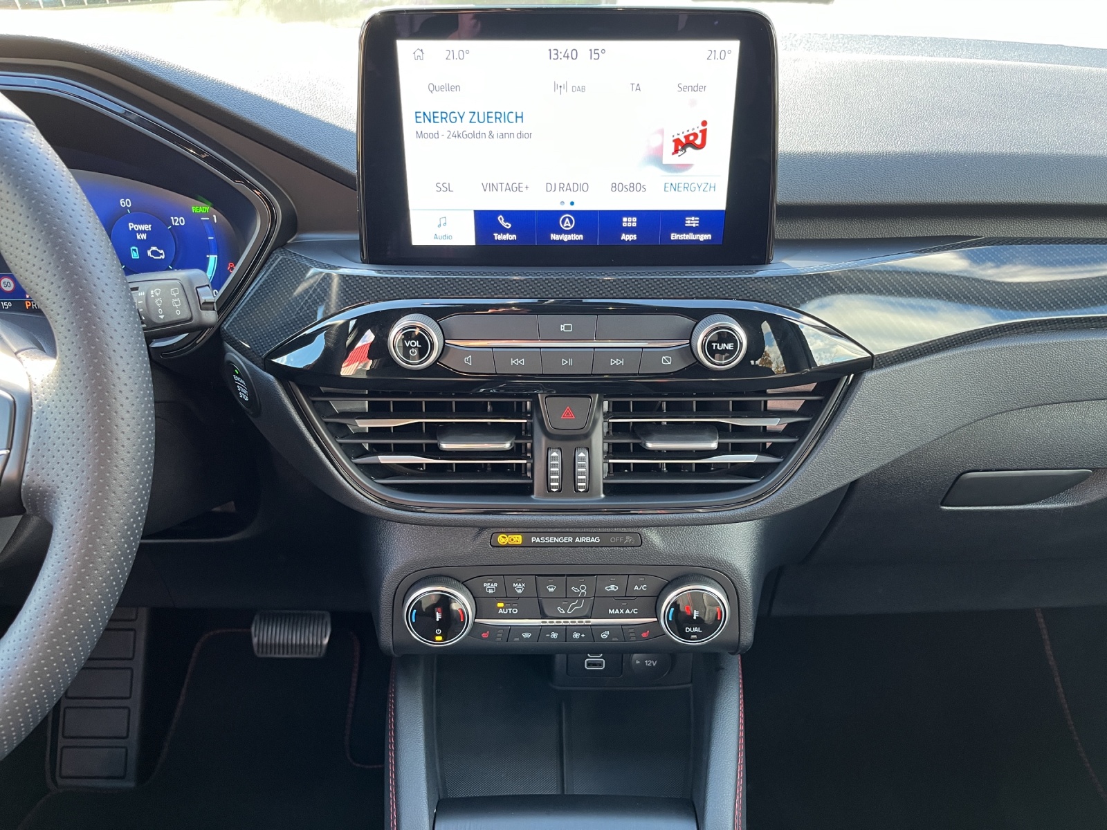 FORD Kuga 2.5 Hybrid ST-Line 4x4-image-5
