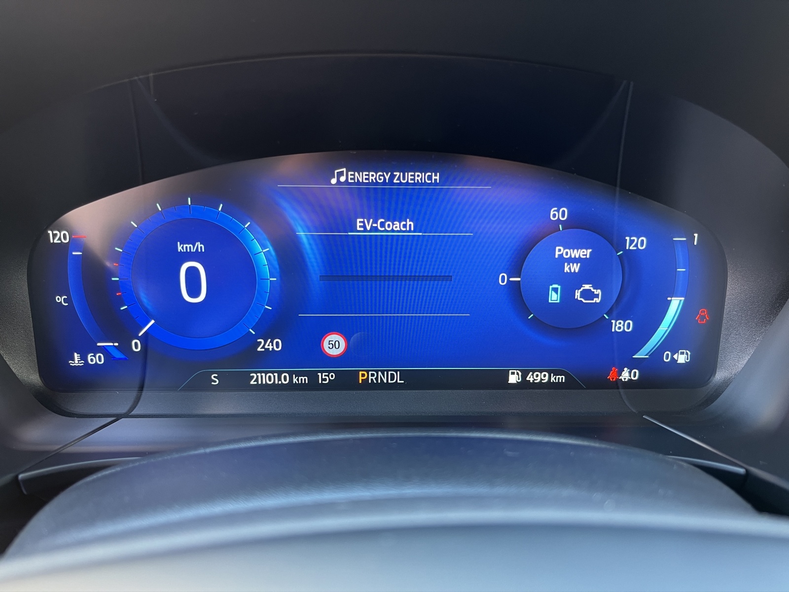 FORD Kuga 2.5 Hybrid ST-Line 4x4-image-6