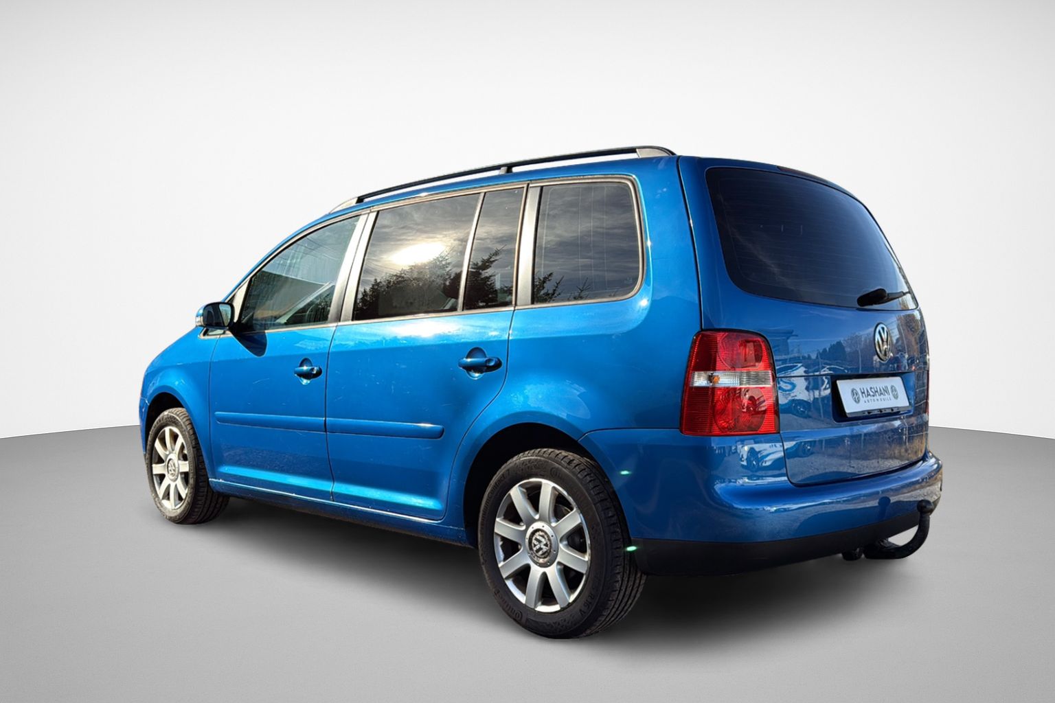VW Touran 2.0 TDI Trendline-image-3