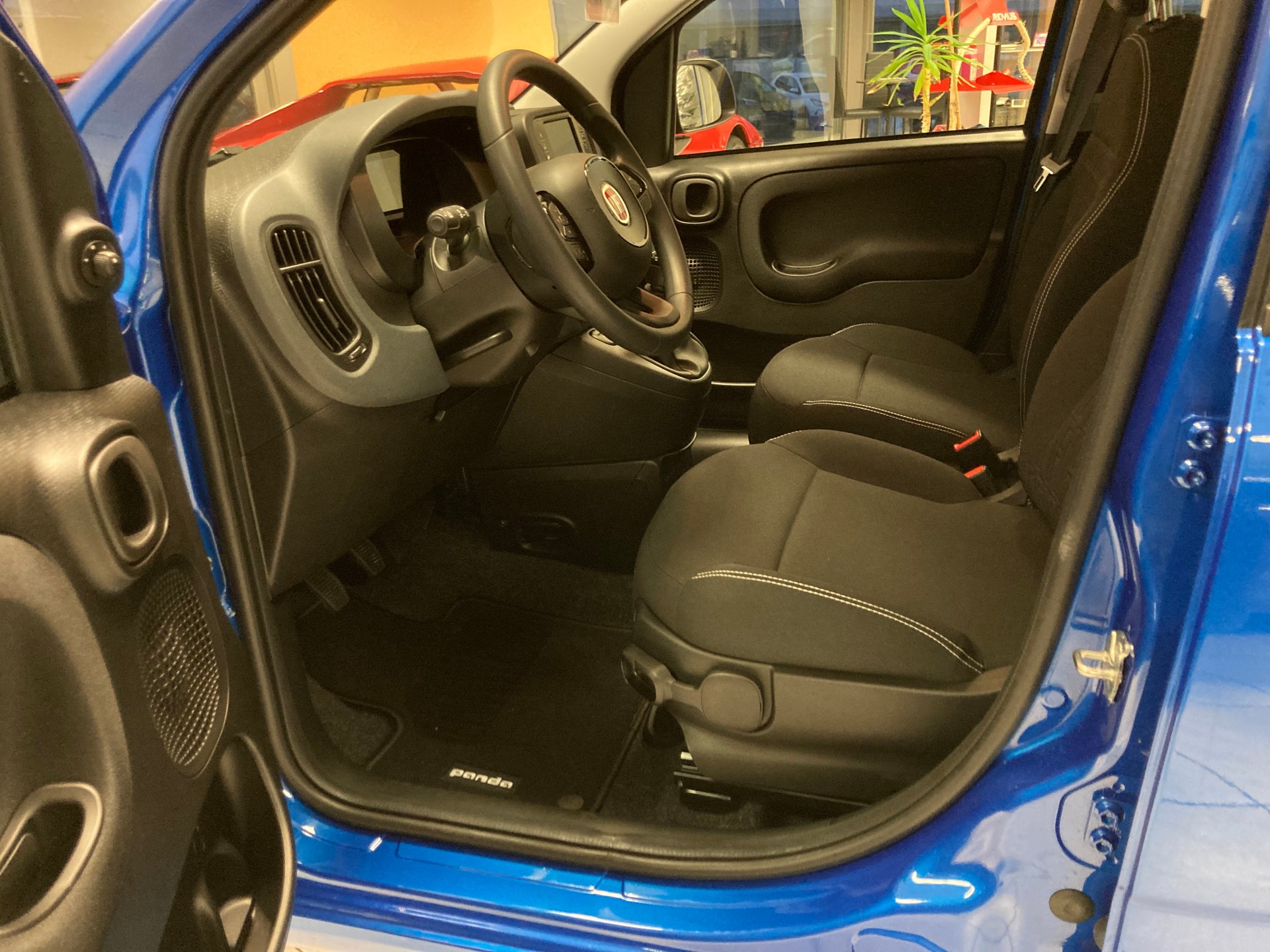 FIAT Panda 1.0 MHEV City Life-image-12