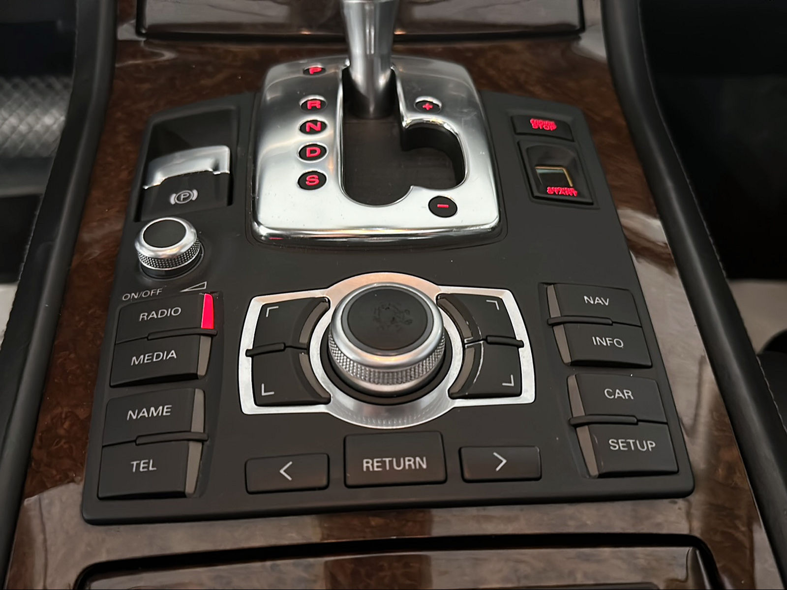 AUDI S8 5.2 V10 quattro tiptronic-image-20
