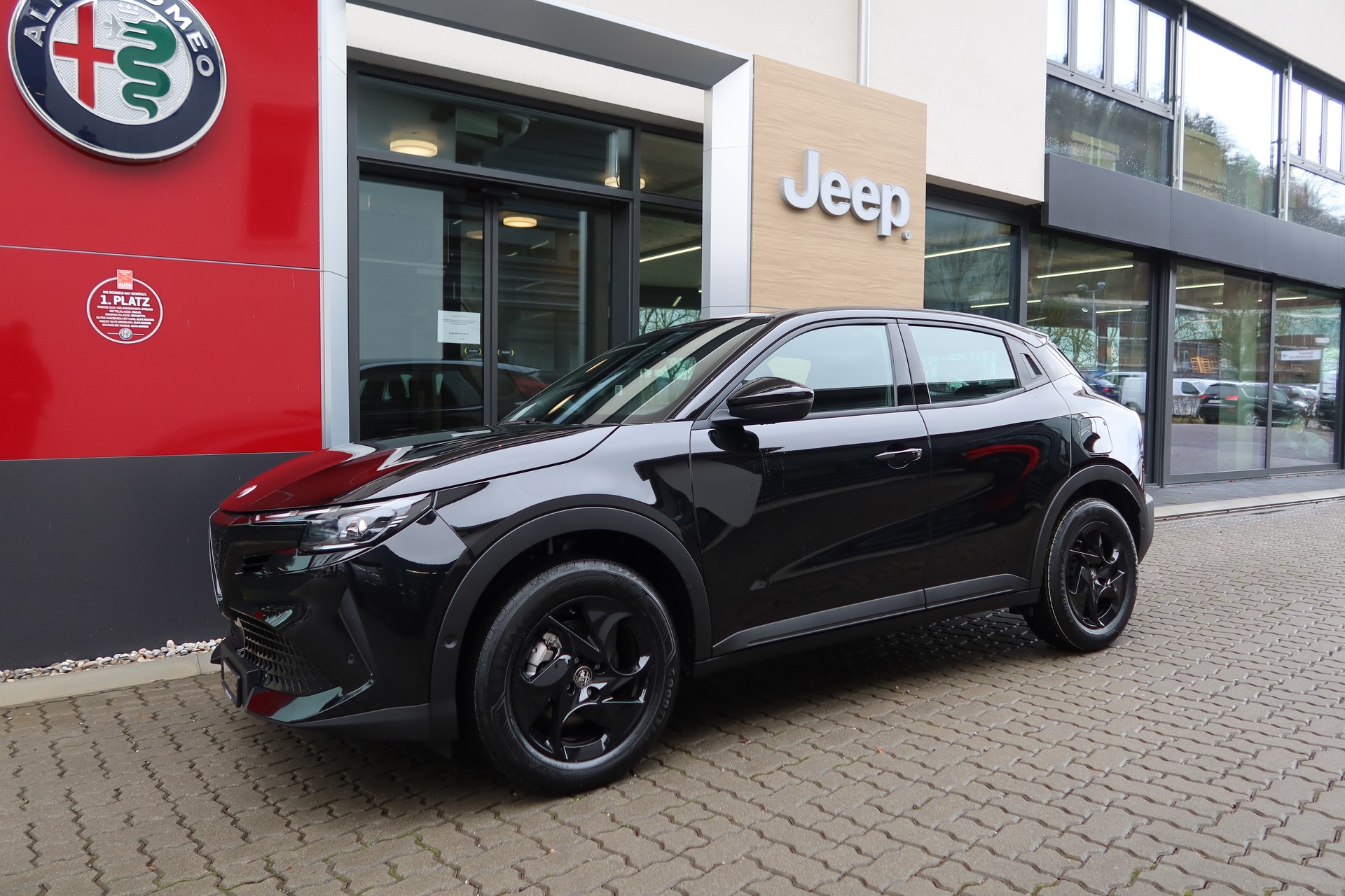 ALFA ROMEO Junior 1.2 Hybryd Junior-image-2