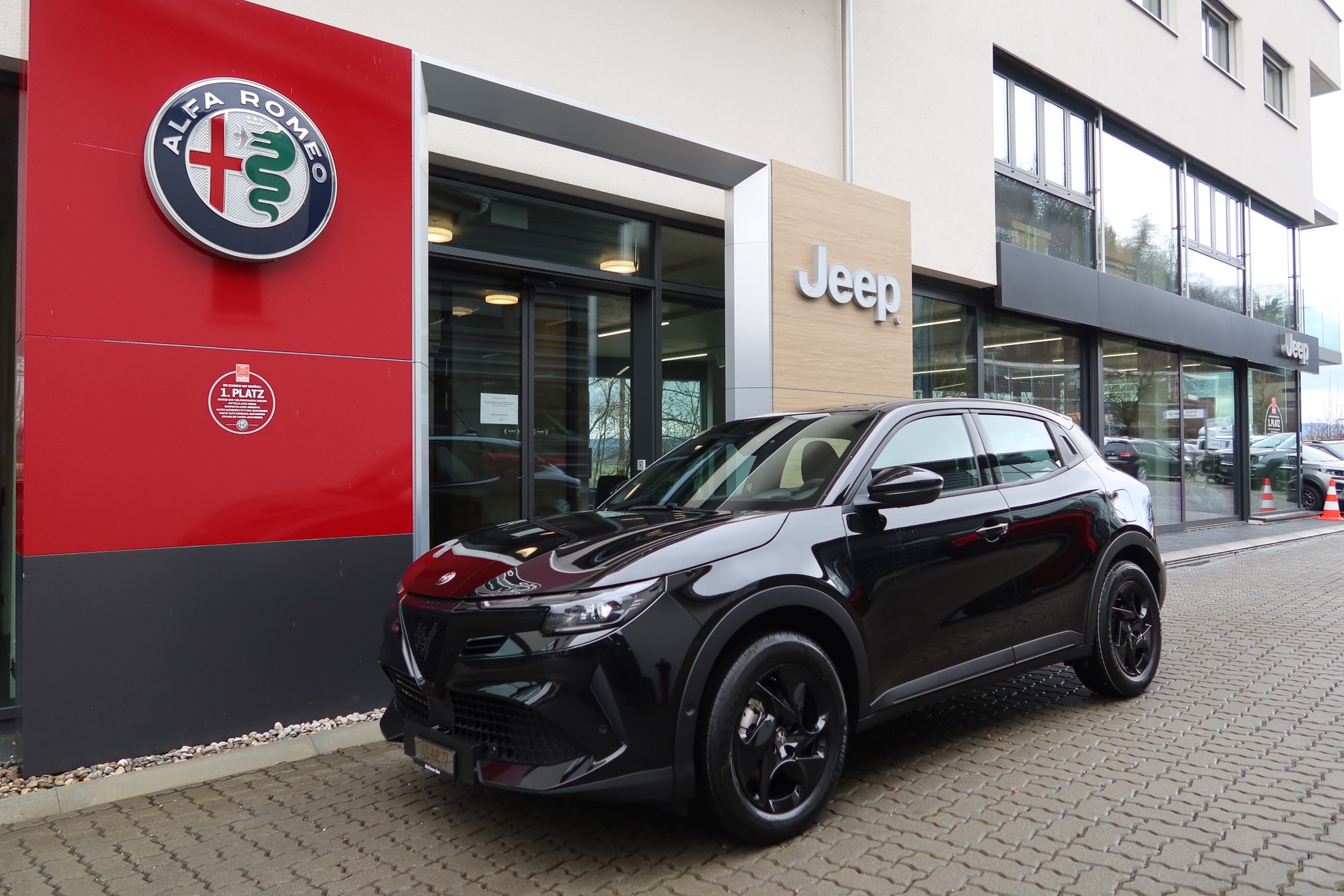 ALFA ROMEO Junior 1.2 Hybryd Junior-image-0