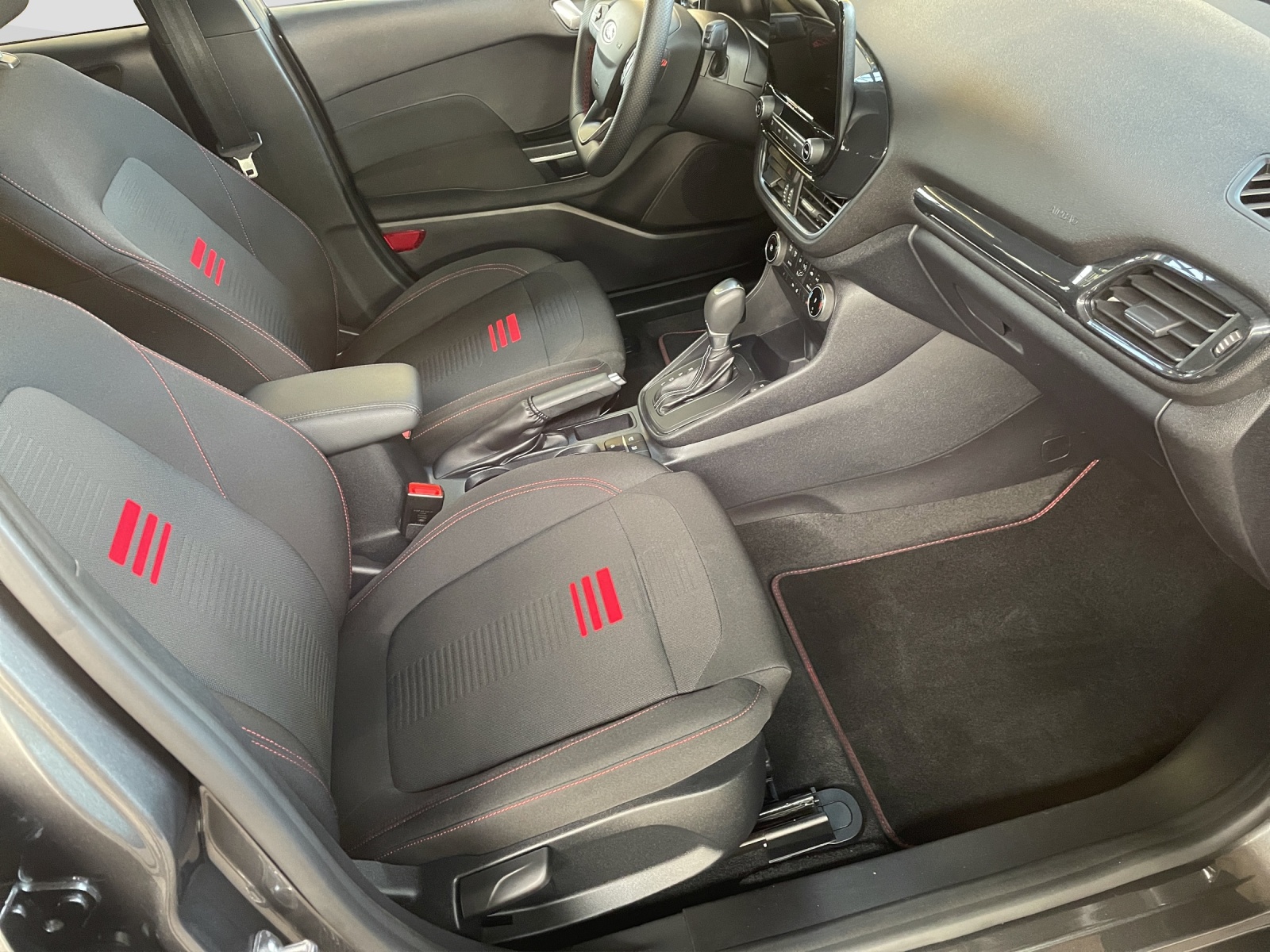 FORD Fiesta 1.0 EcoB Hybrid ST-Line X-image-8