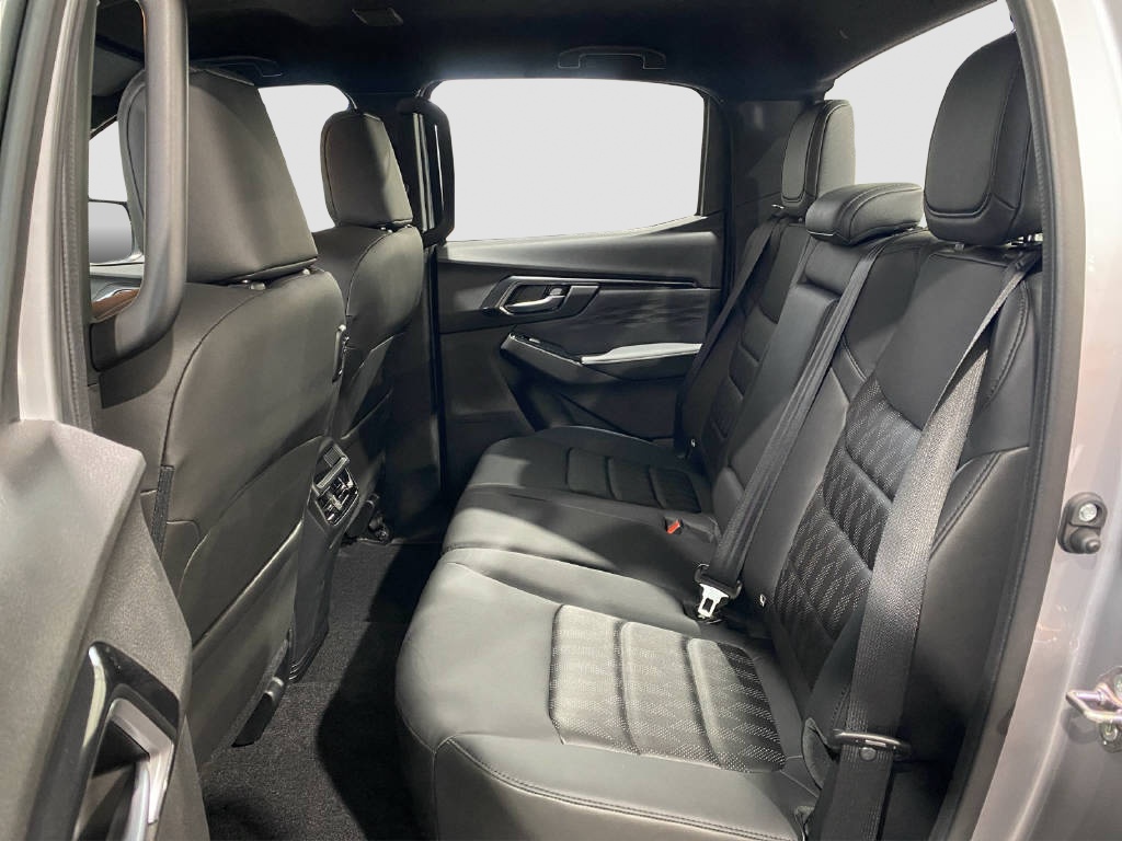 ISUZU D-Max Crew Pick-up 1.9 DDi N60 Nitro Sport 4x4-image-13
