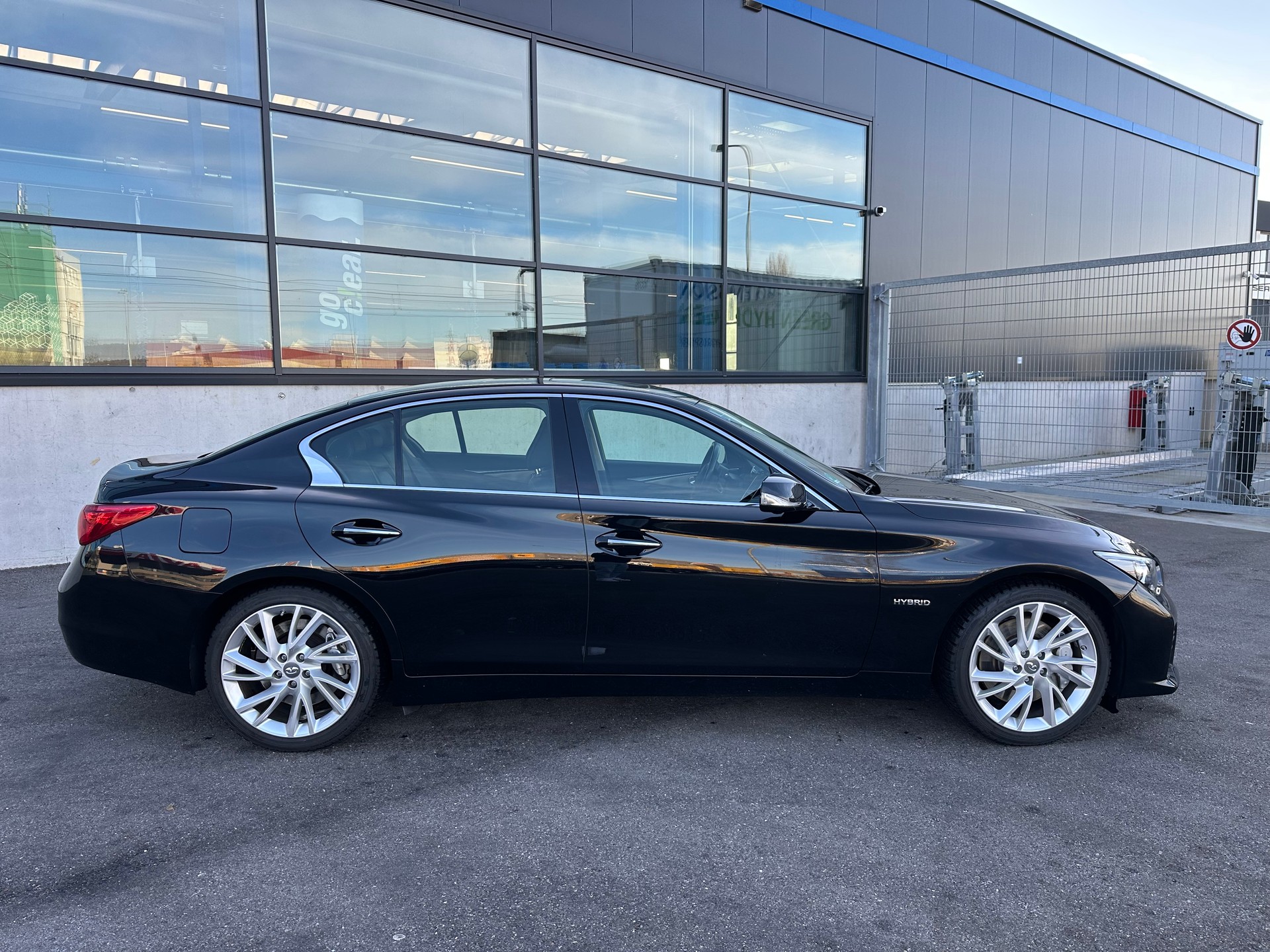 INFINITI Q50S 35h AWD Sport Tech Automatic-image-1