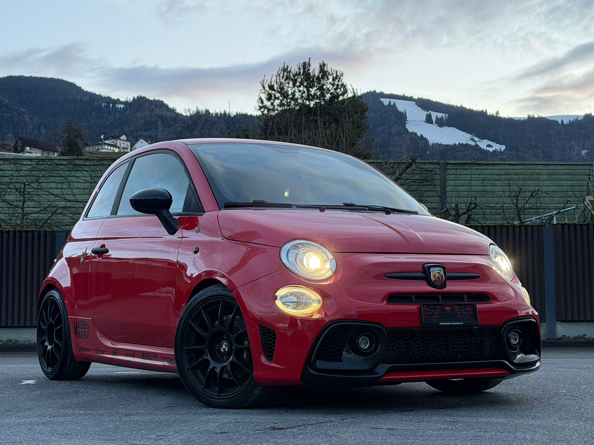 FIAT 595 1.4 16V Turbo Abarth Competition Red&Black Edition-image-1