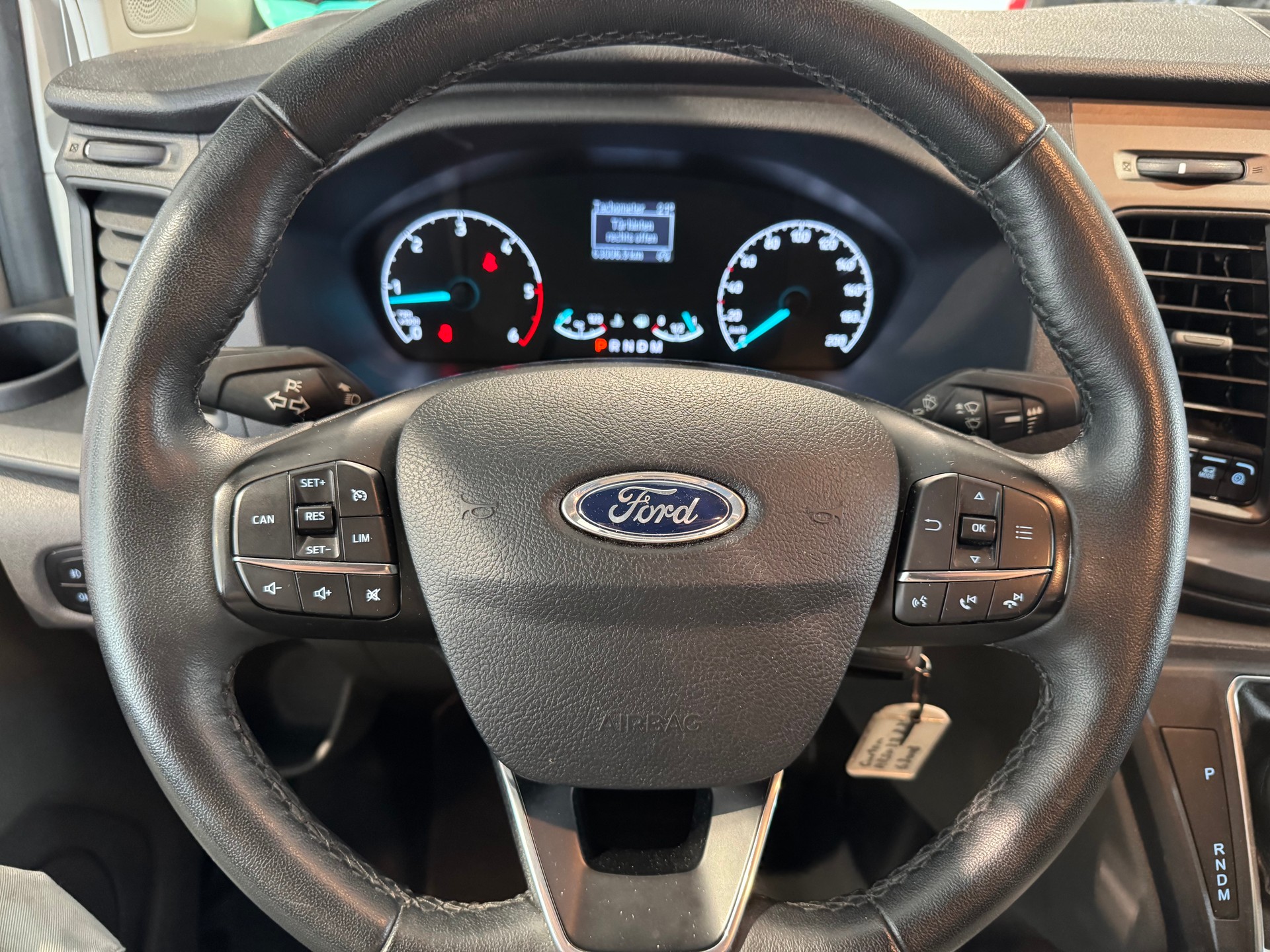 FORD Transit Custom Van 300 L1H1 Trend A-image-6