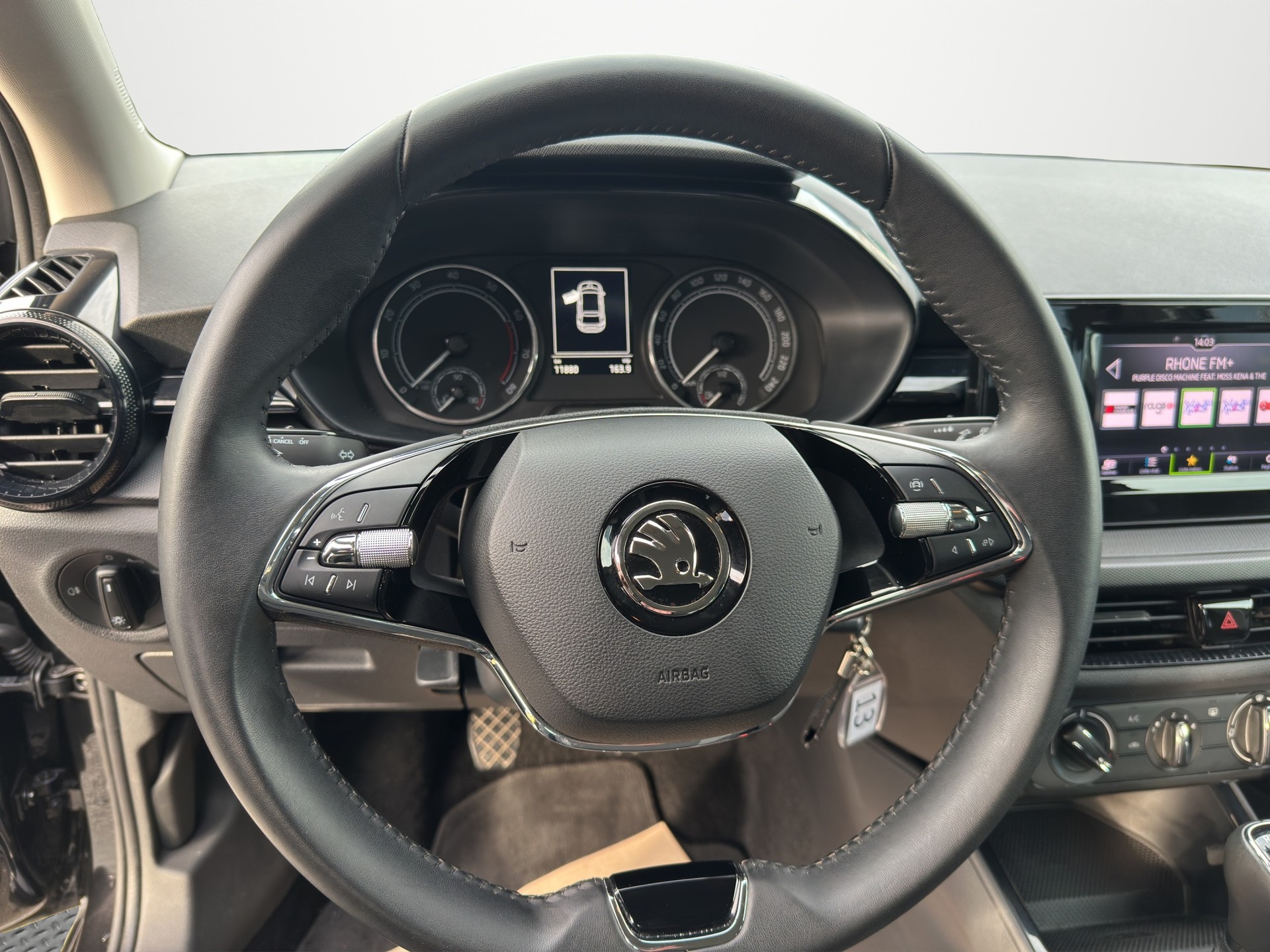 SKODA Fabia 1.0 MPI Active-image-9