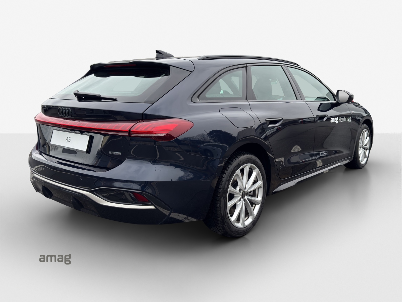 AUDI A5 Avant TDI quattro 150 kW Attraction S tronic-image-4